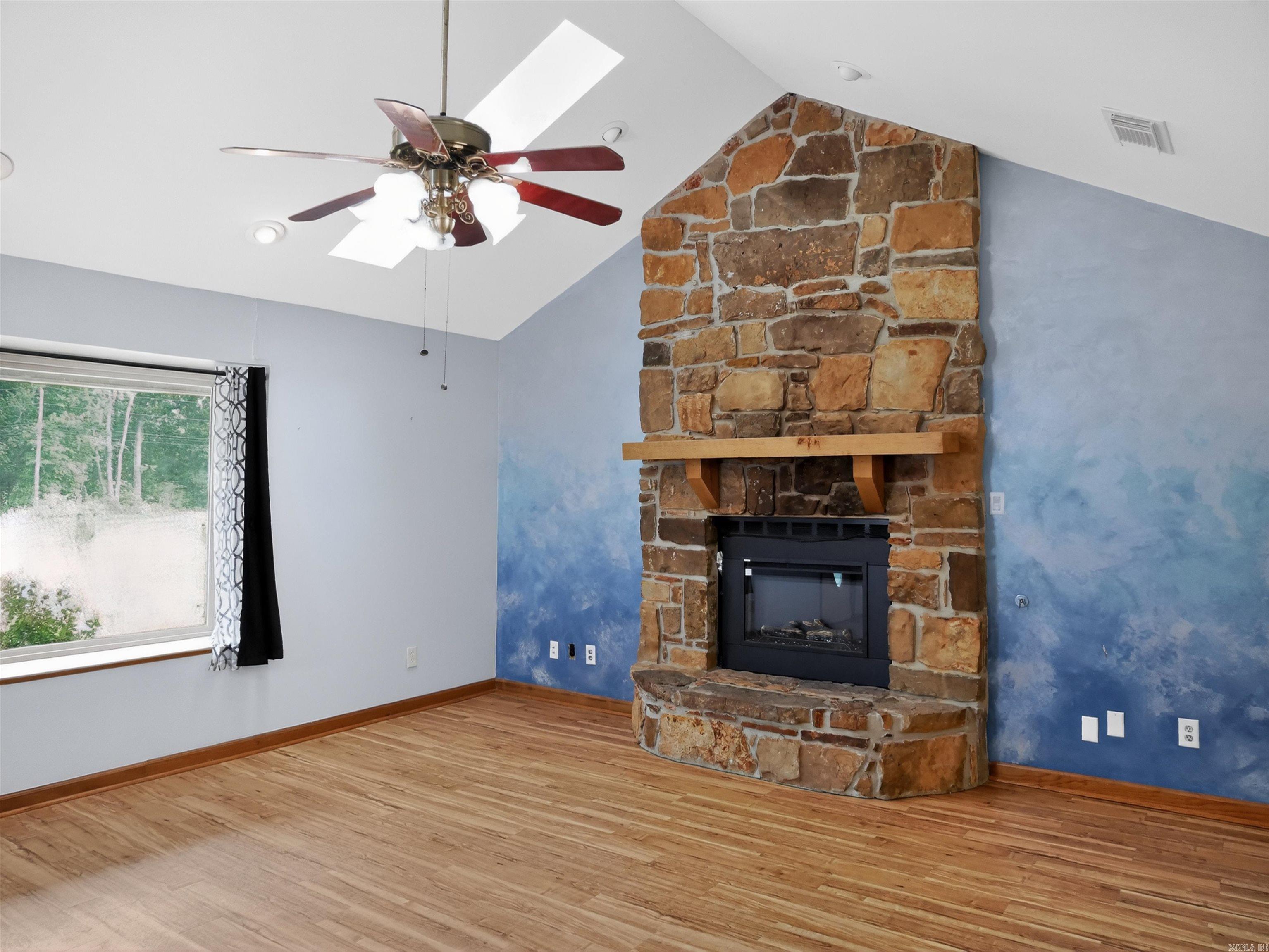 121 Rolling Meadows  Austin, AR