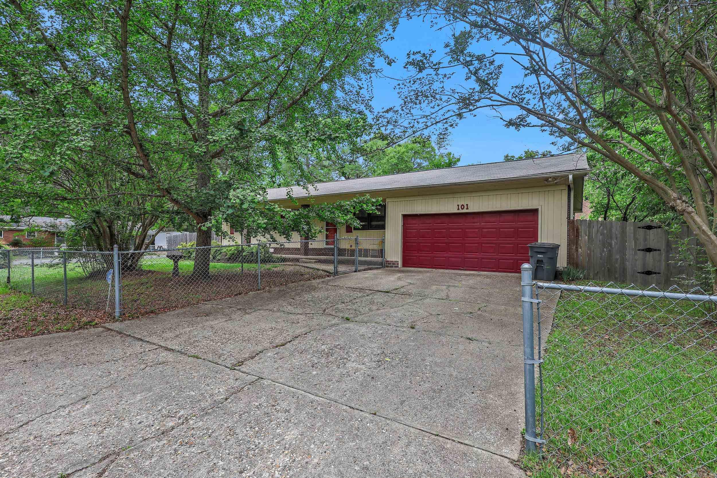 101 Indian Hills  Hot Springs, AR