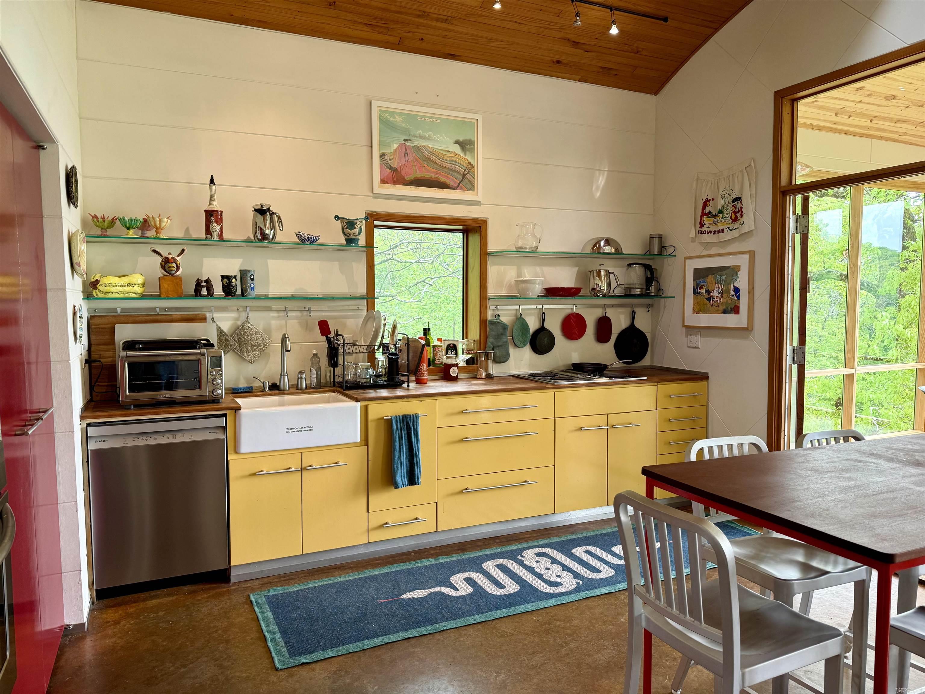 5800 White Oak Mountain  Hector, AR