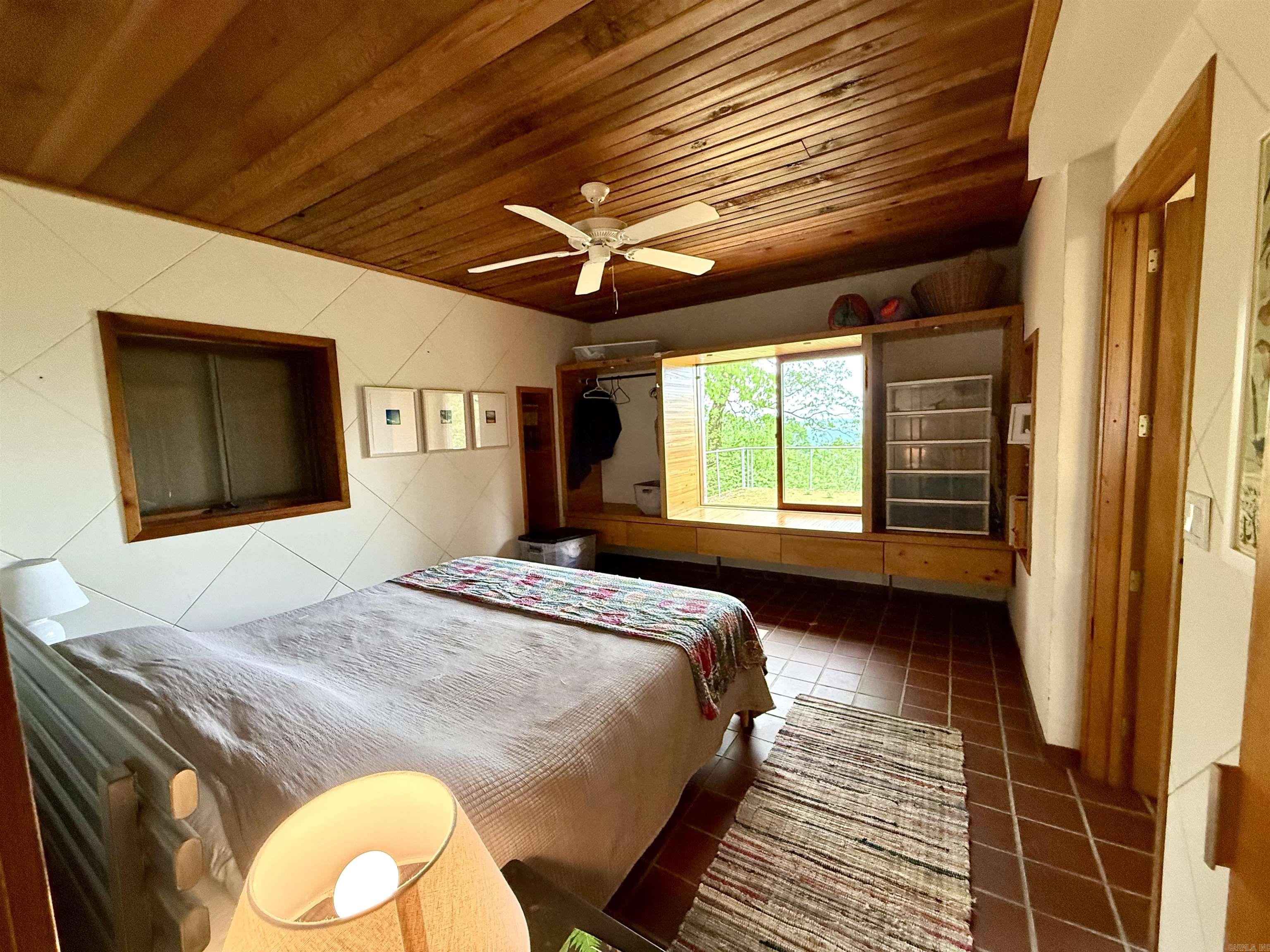5800 White Oak Mountain Road Hector, AR 72843