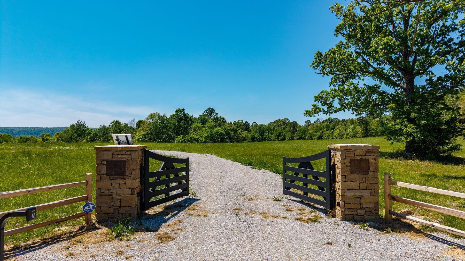 425 Barnhardt  Timbo, AR