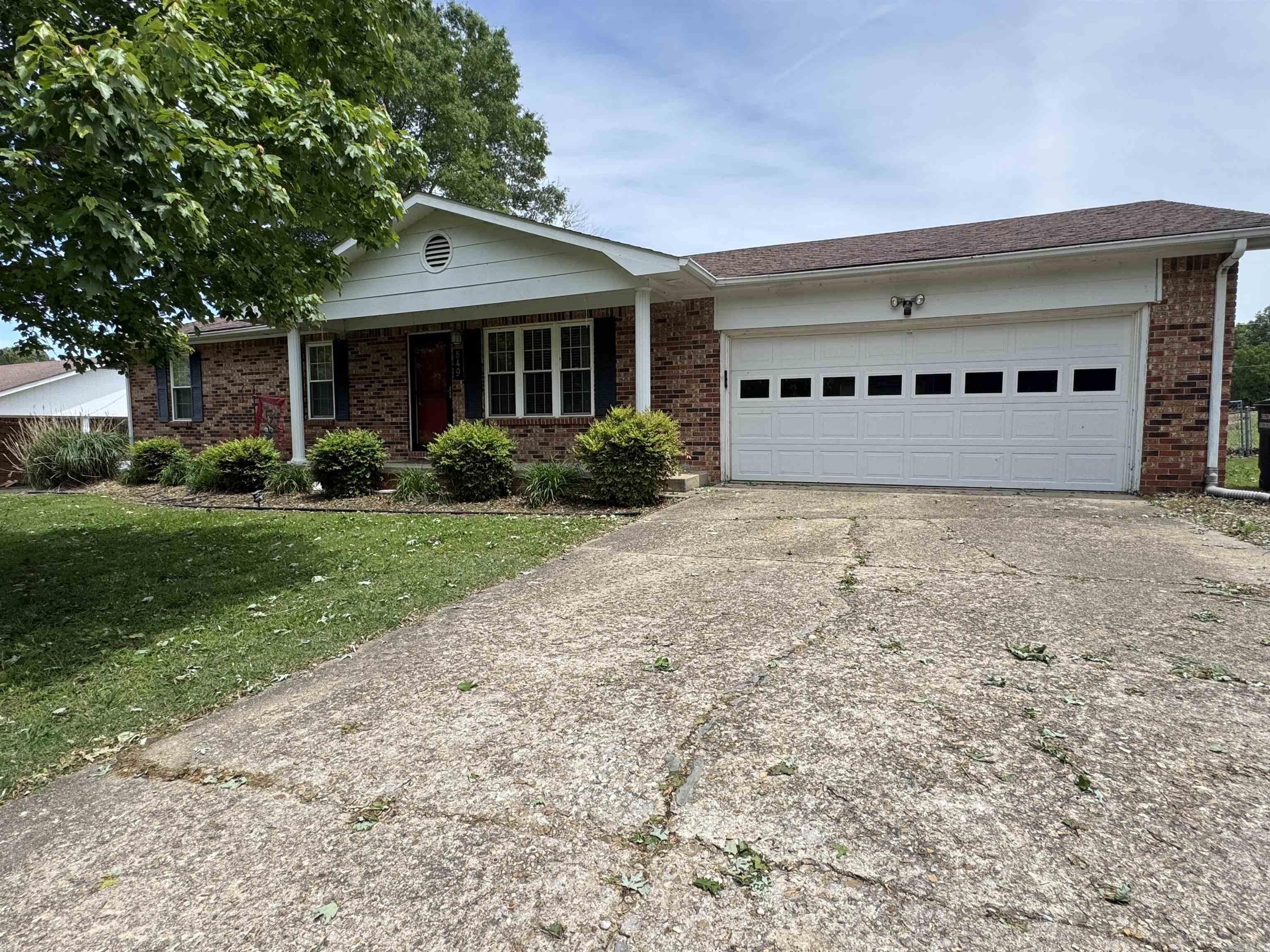 549 Ann  Piggott, AR