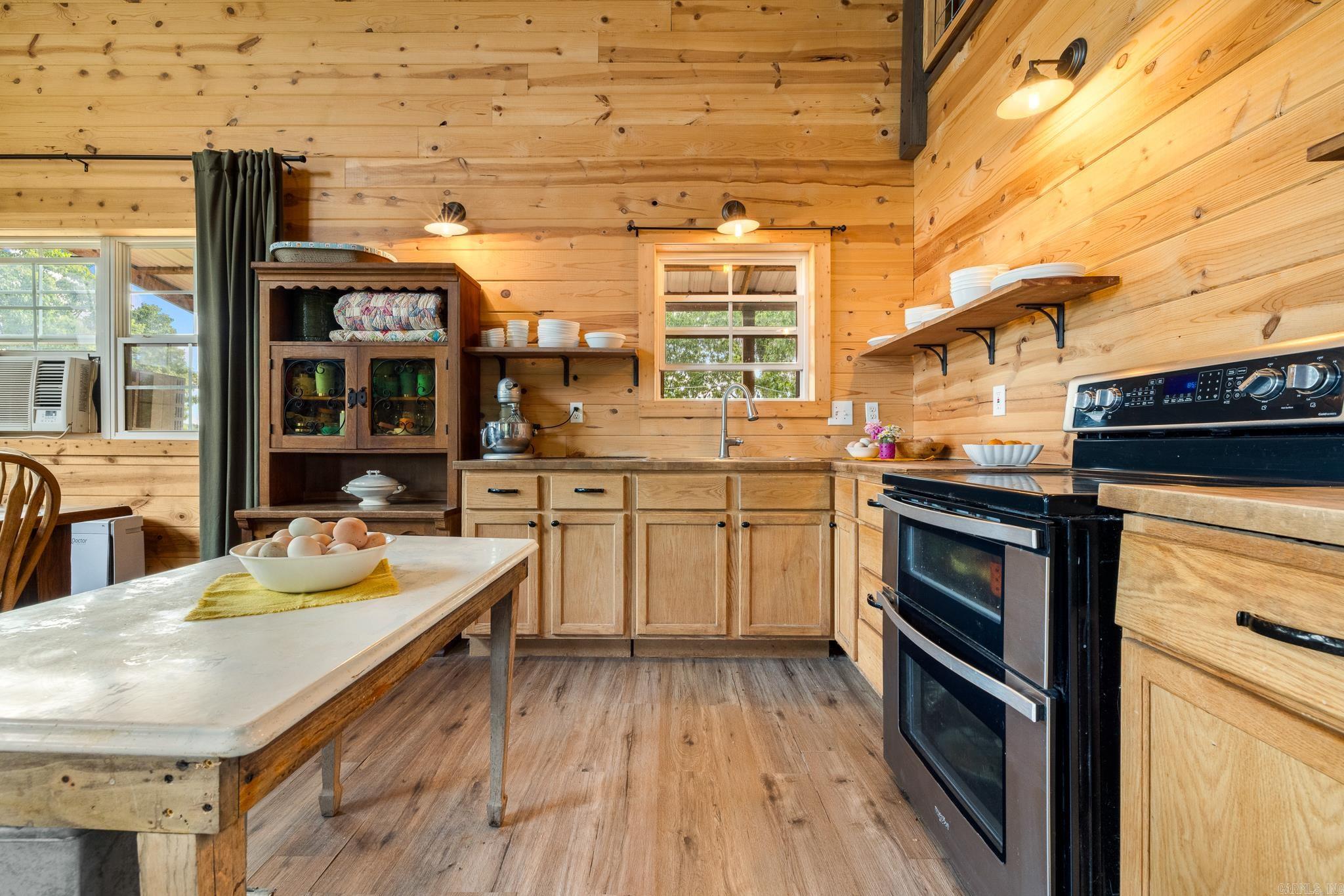 345 Hope Creek  Harrison, AR