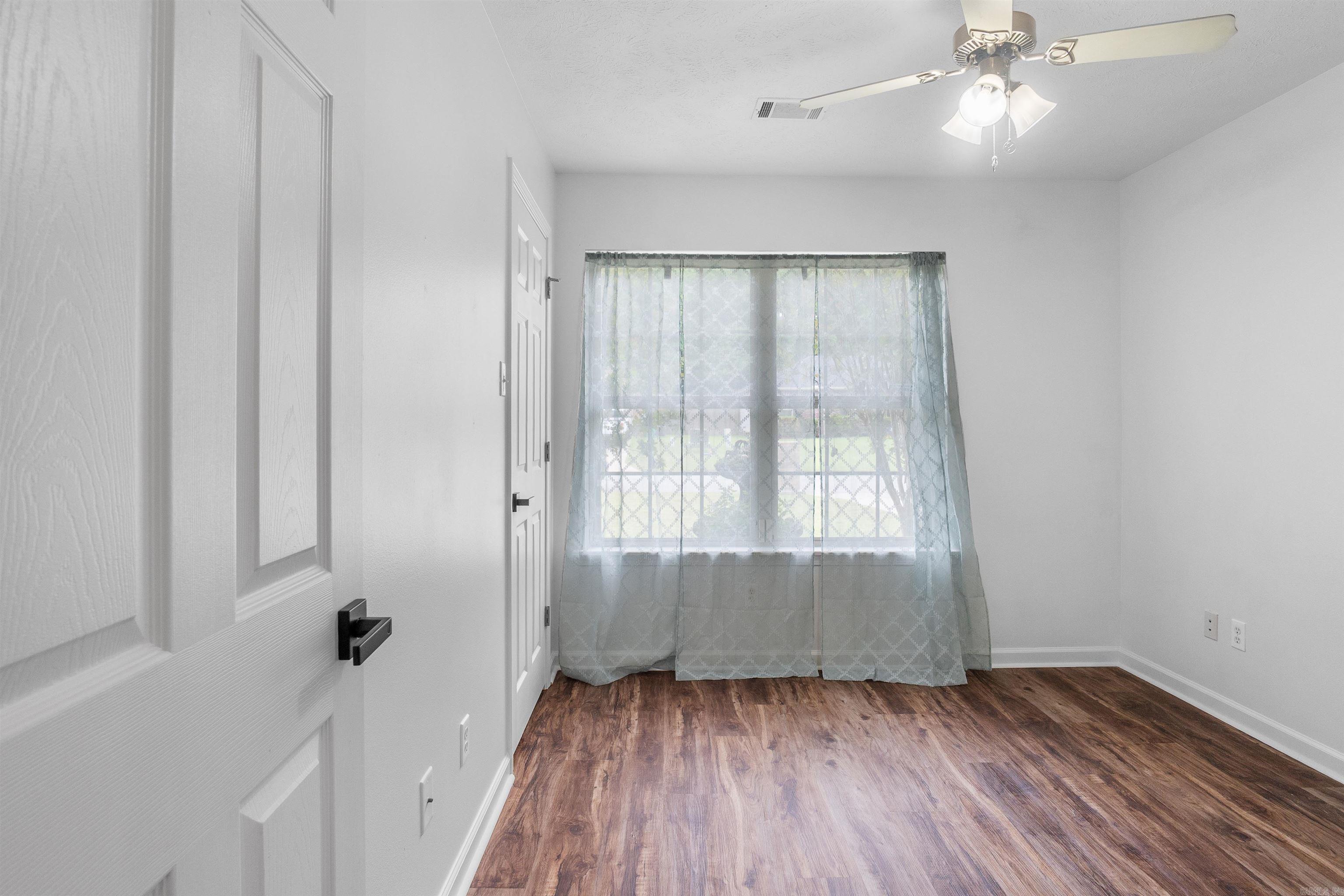 172 Peach  Austin, AR