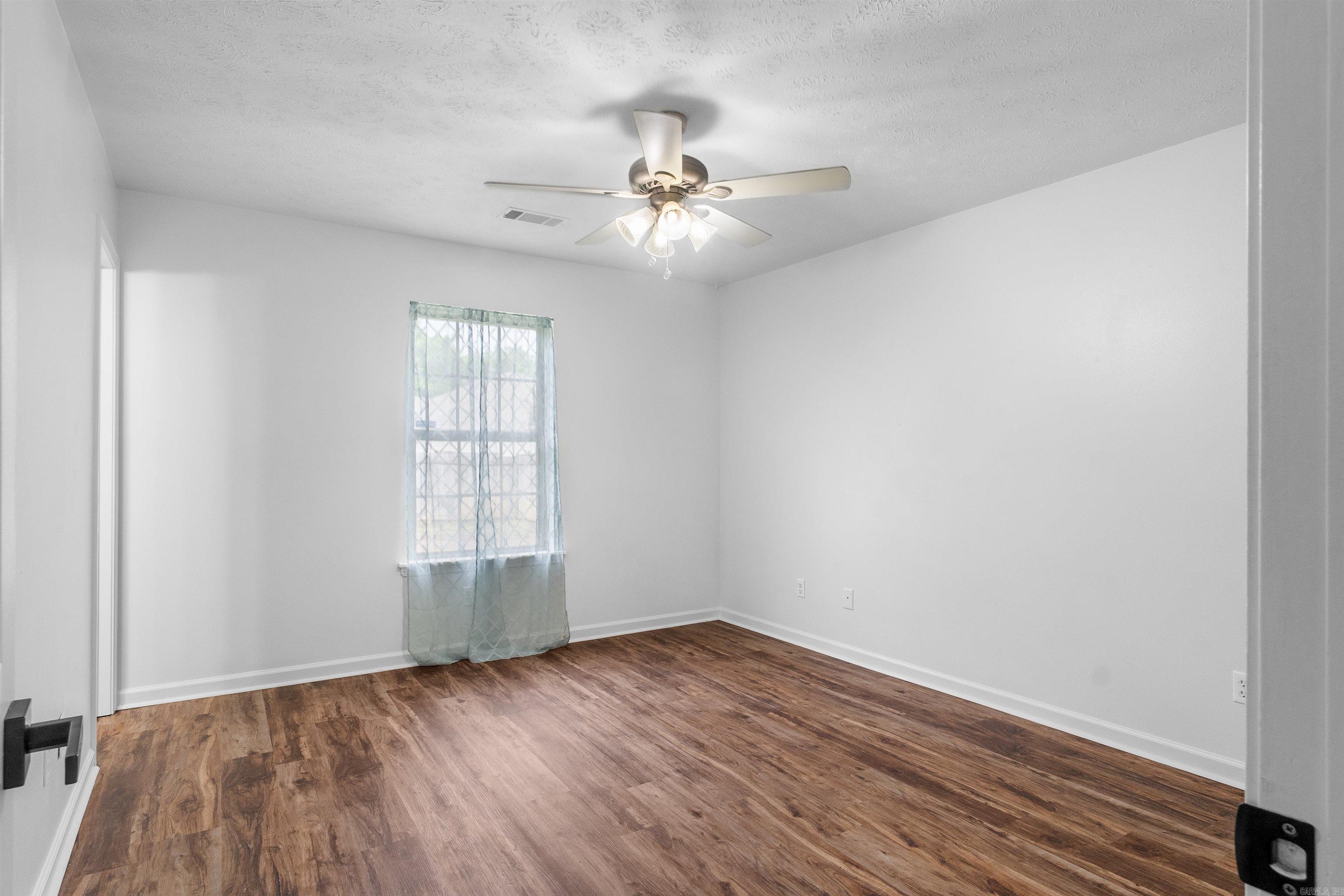 172 Peach  Austin, AR