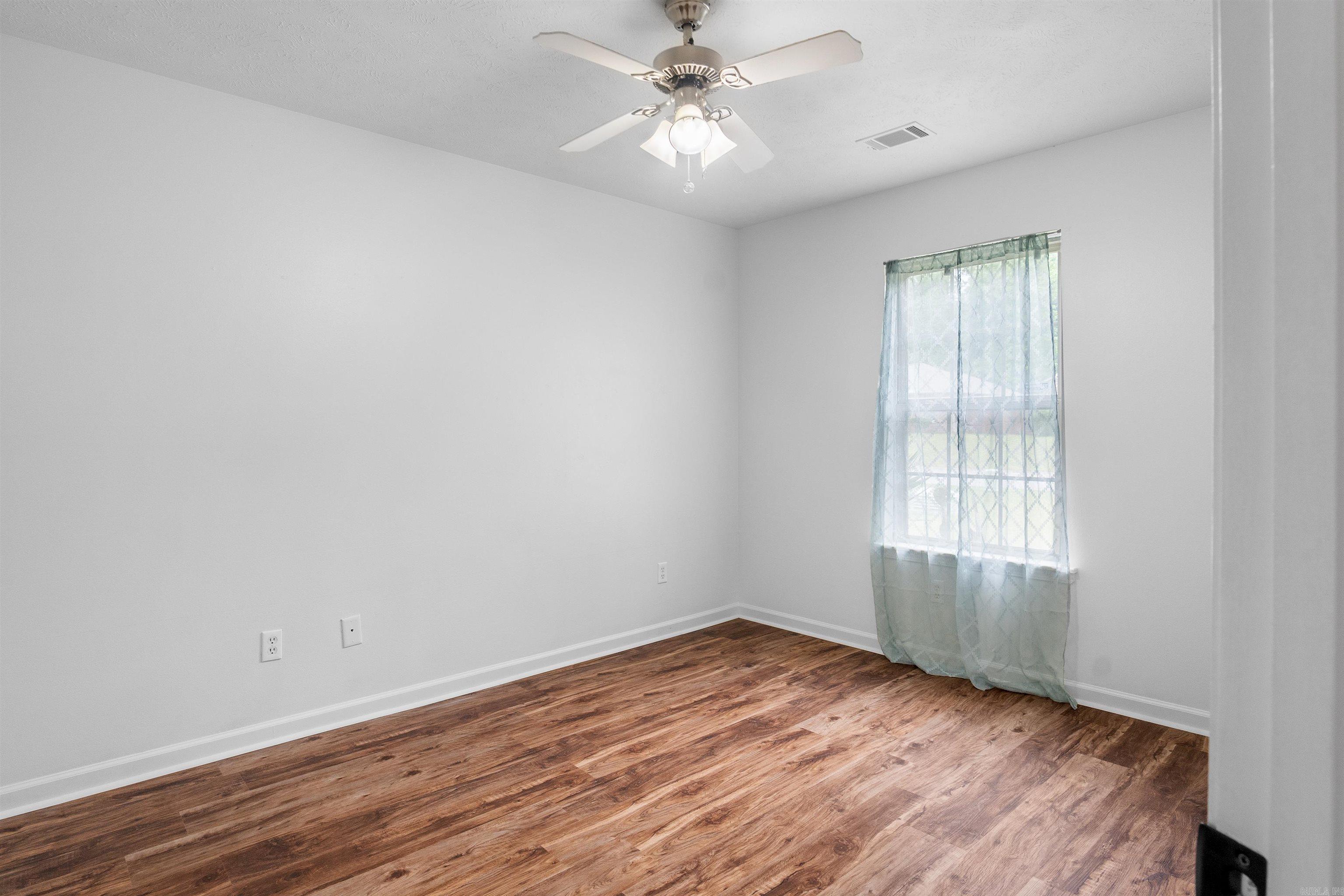 172 Peach  Austin, AR
