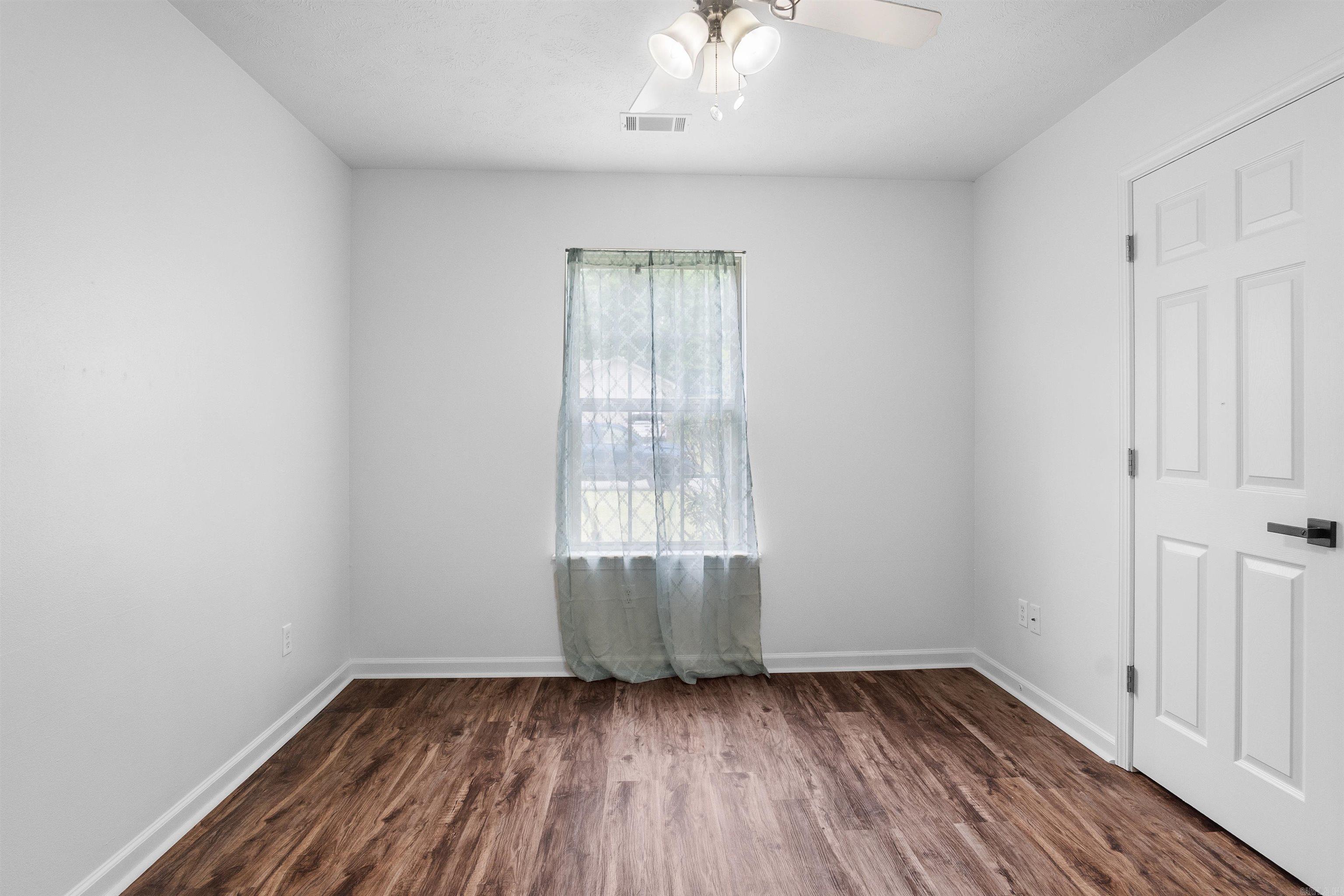 172 Peach  Austin, AR