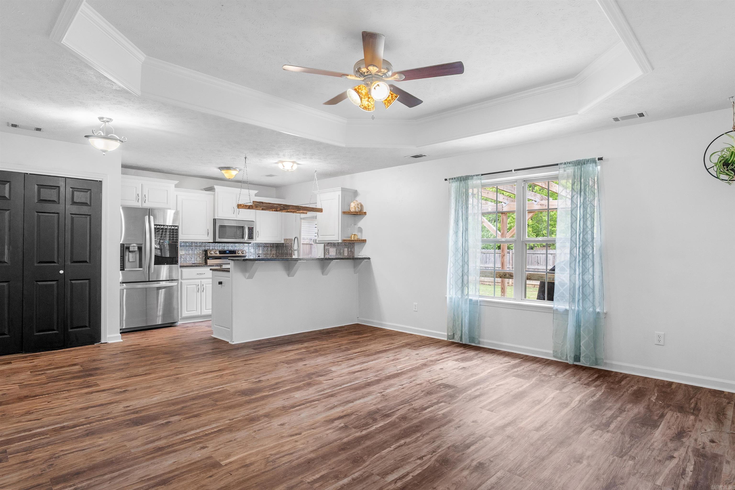 172 Peach  Austin, AR