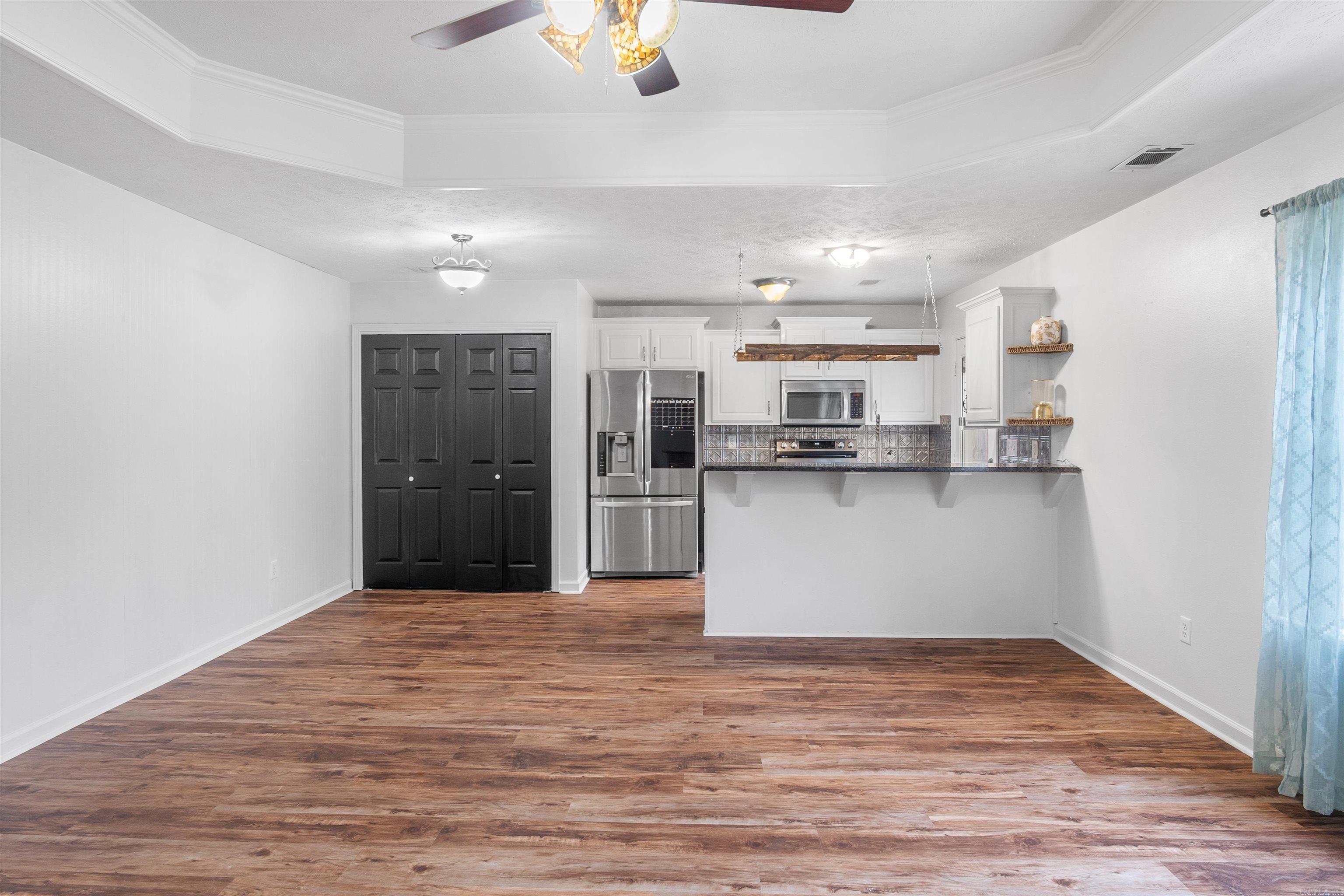 172 Peach  Austin, AR