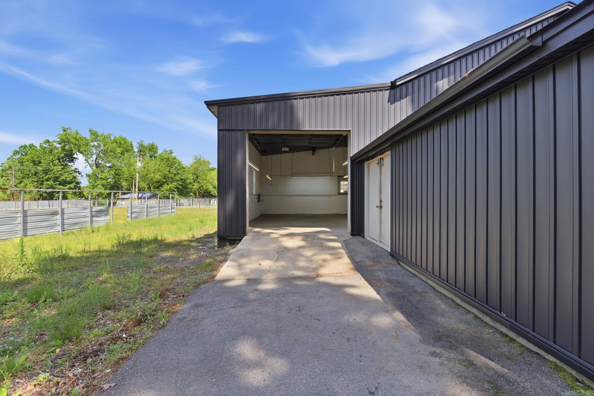 702 DeWitt Henry  Beebe, AR