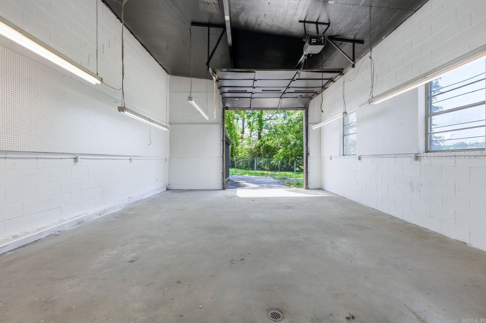 702 DeWitt Henry  Beebe, AR