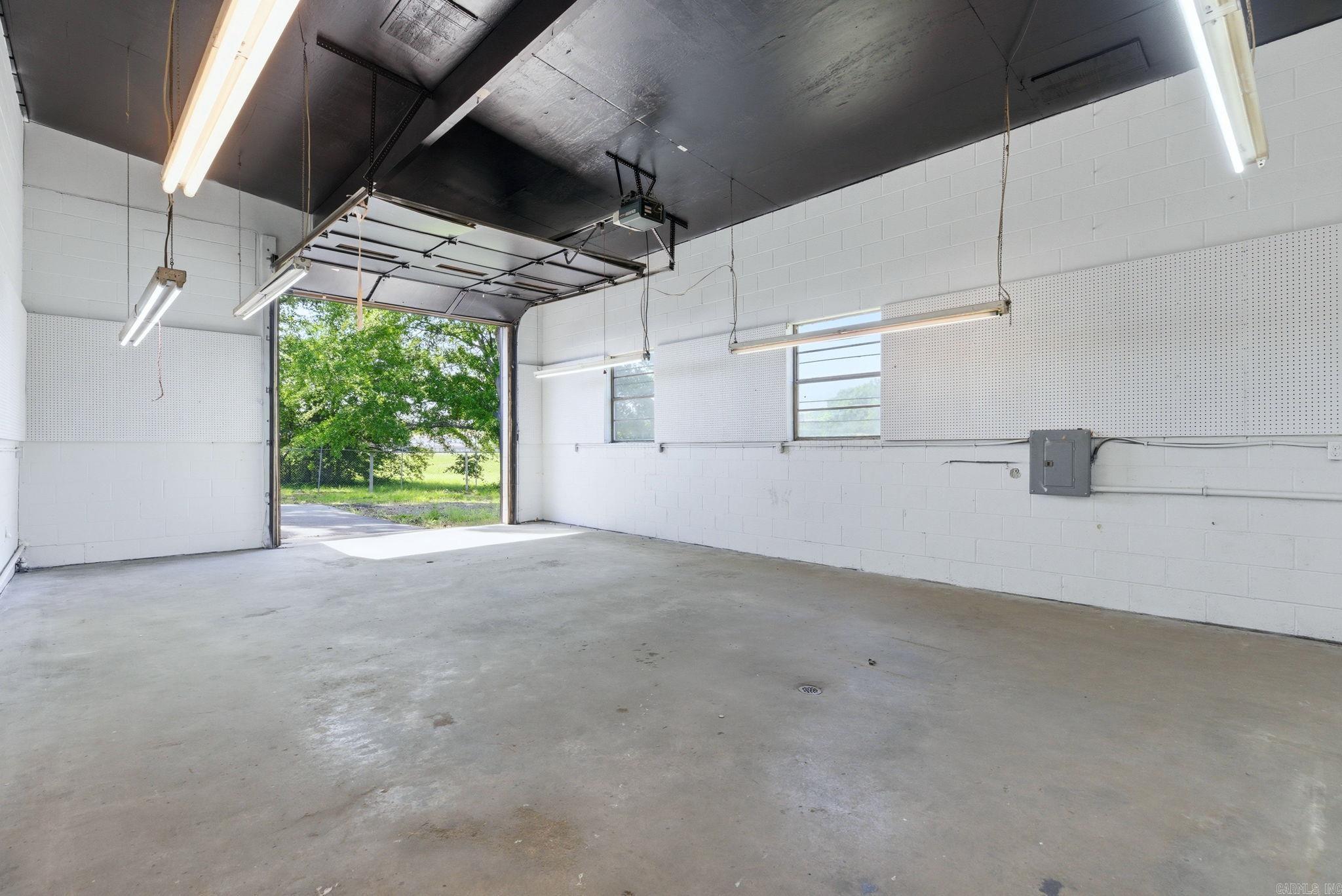 702 DeWitt Henry  Beebe, AR