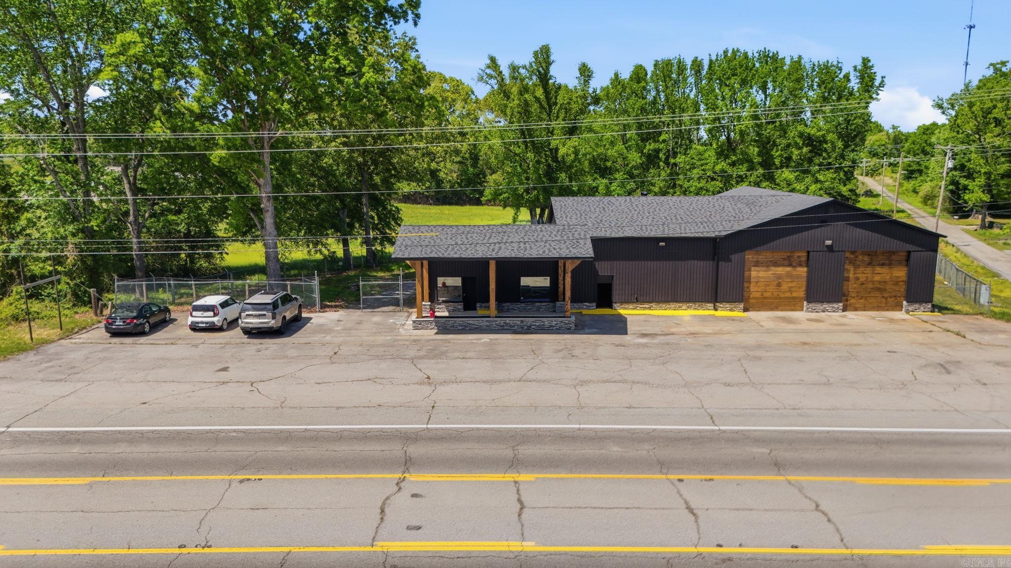 702 DeWitt Henry  Beebe, AR