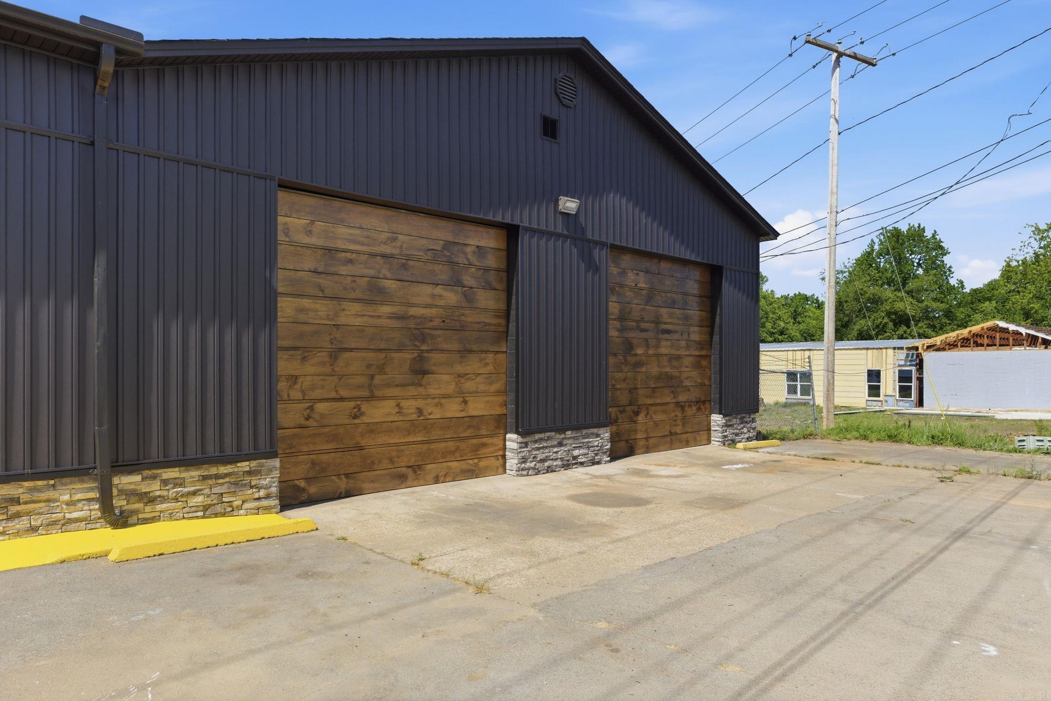 702 DeWitt Henry  Beebe, AR