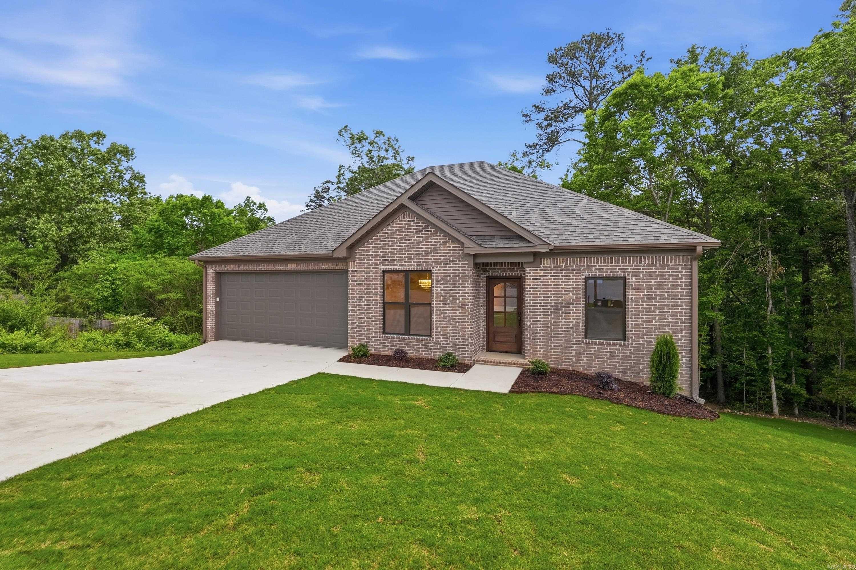 2440 Pleasant Willow  Benton, AR
