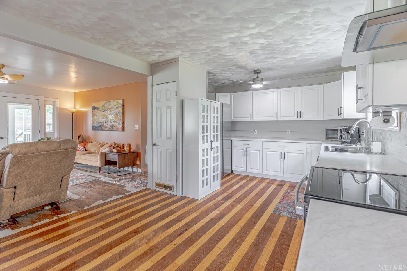 4874 Mountain View Road Mountain View, AR 72560