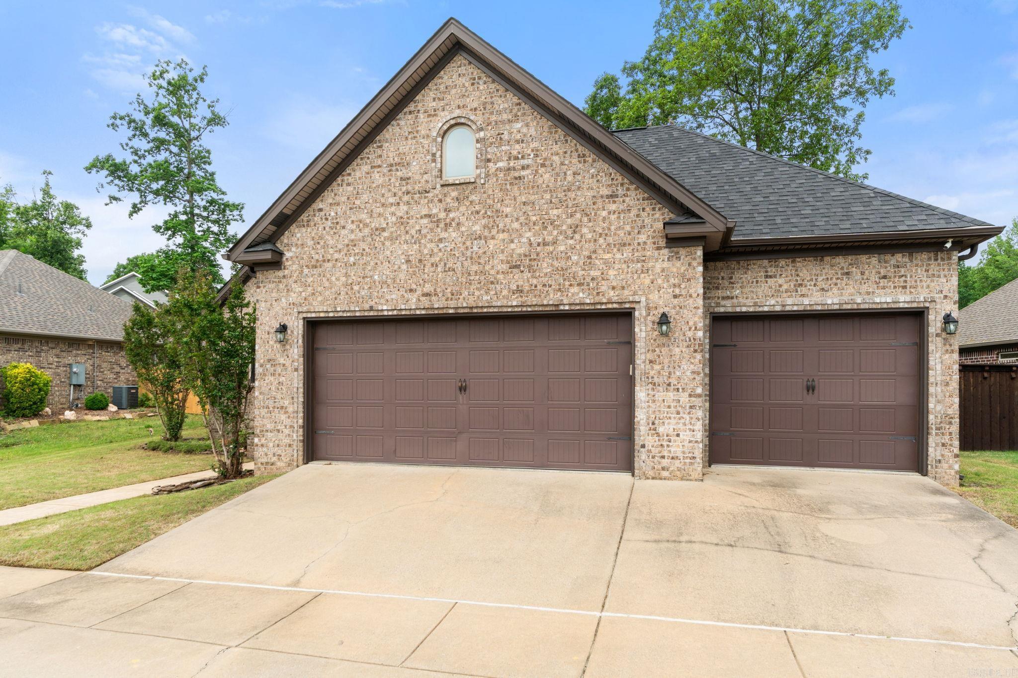 6906 Grace Village  Alexander, AR