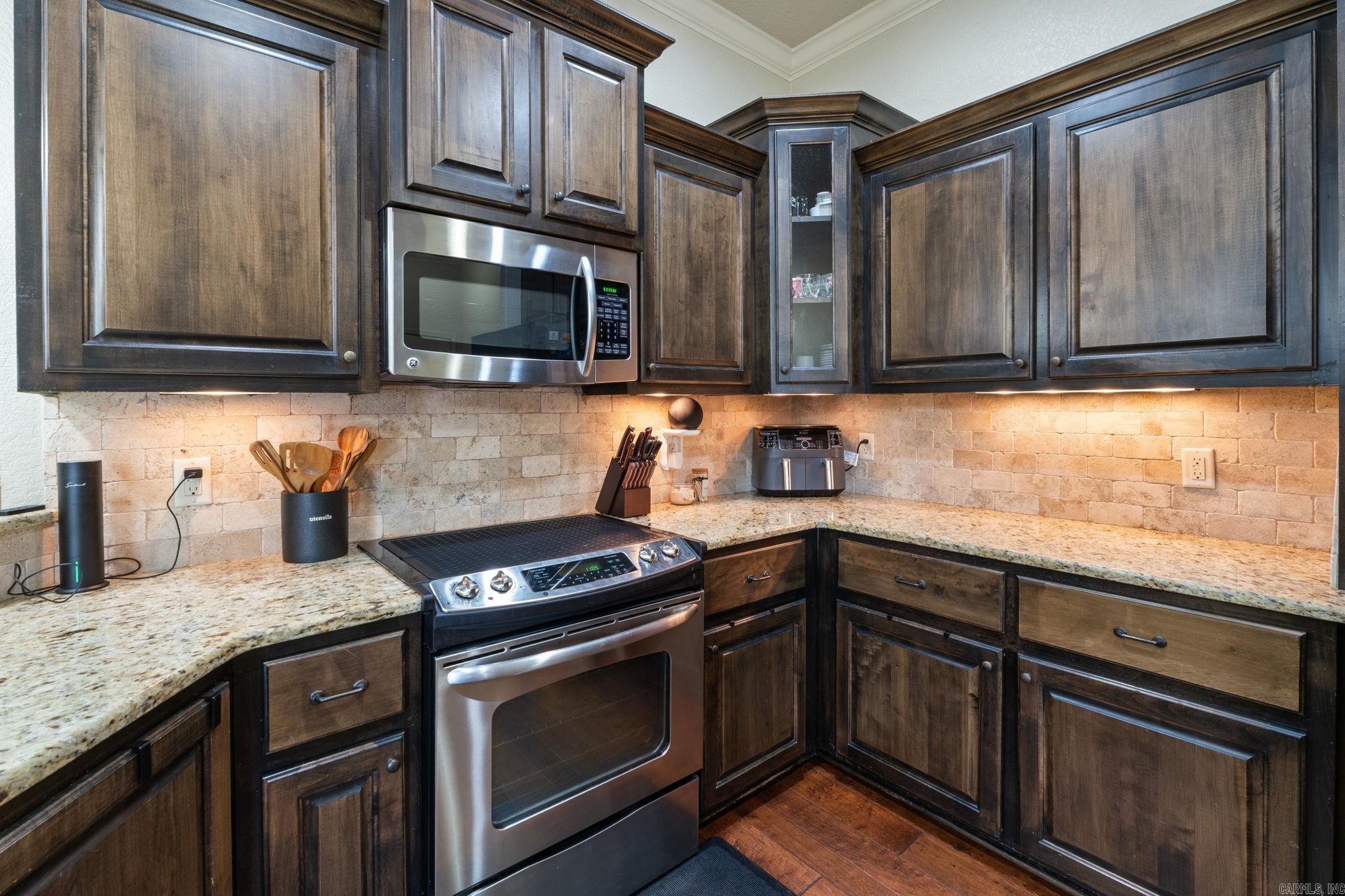 6906 Grace Village  Alexander, AR
