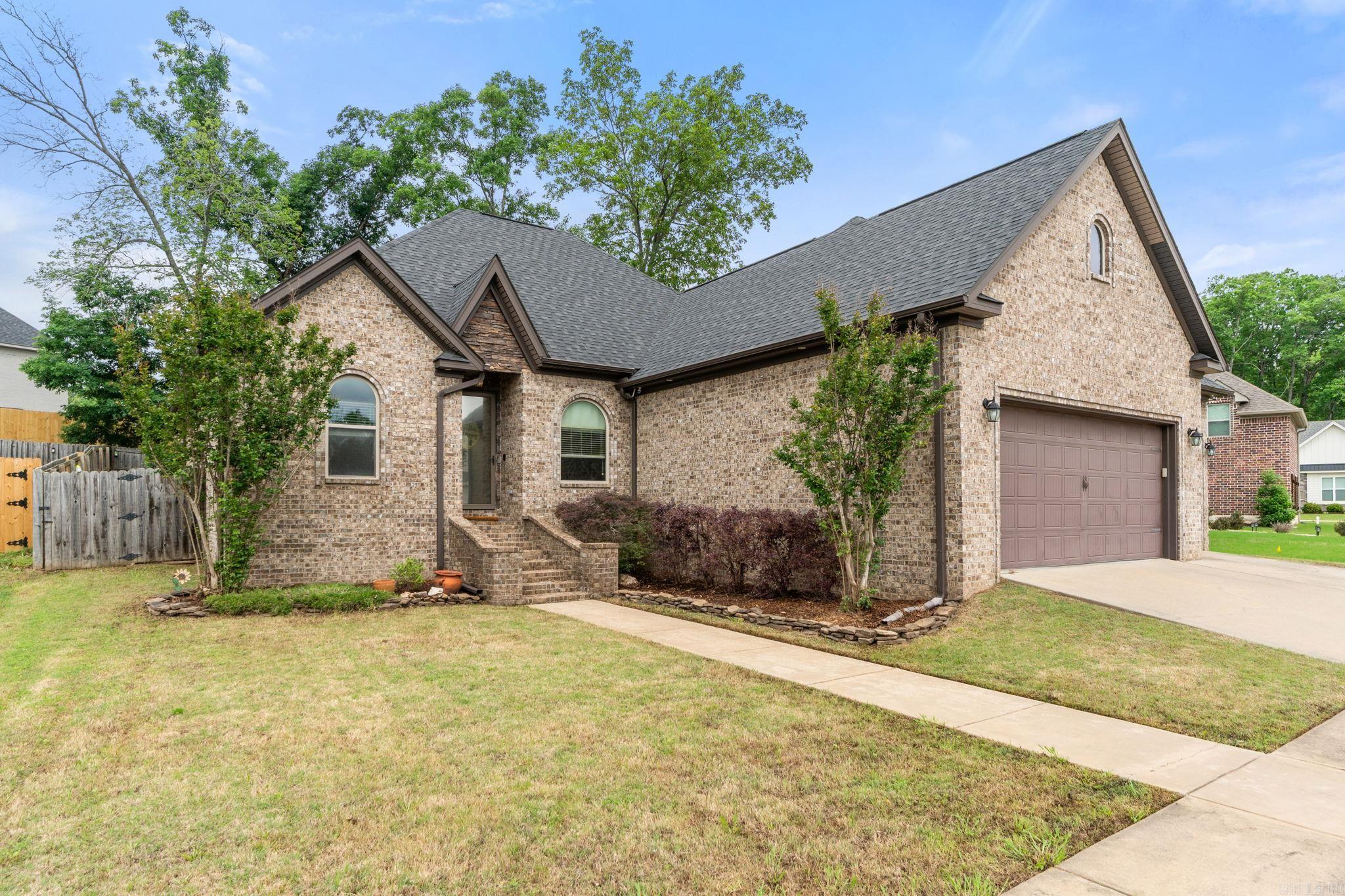 6906 Grace Village  Alexander, AR