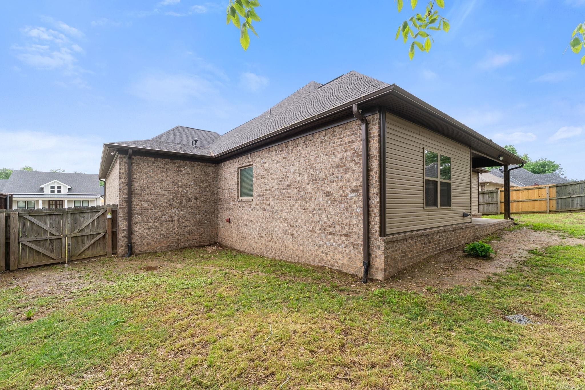 6906 Grace Village  Alexander, AR