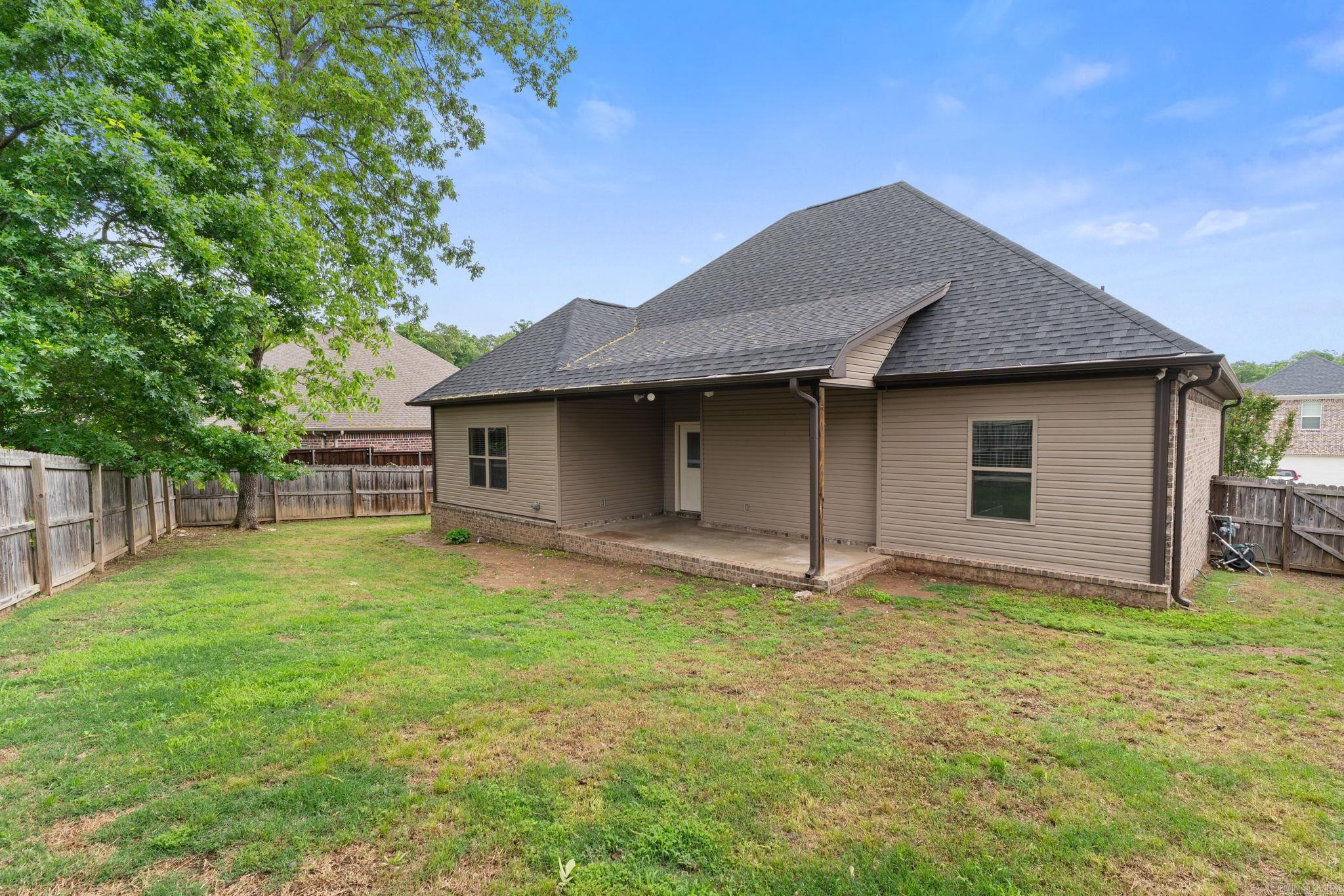 6906 Grace Village  Alexander, AR