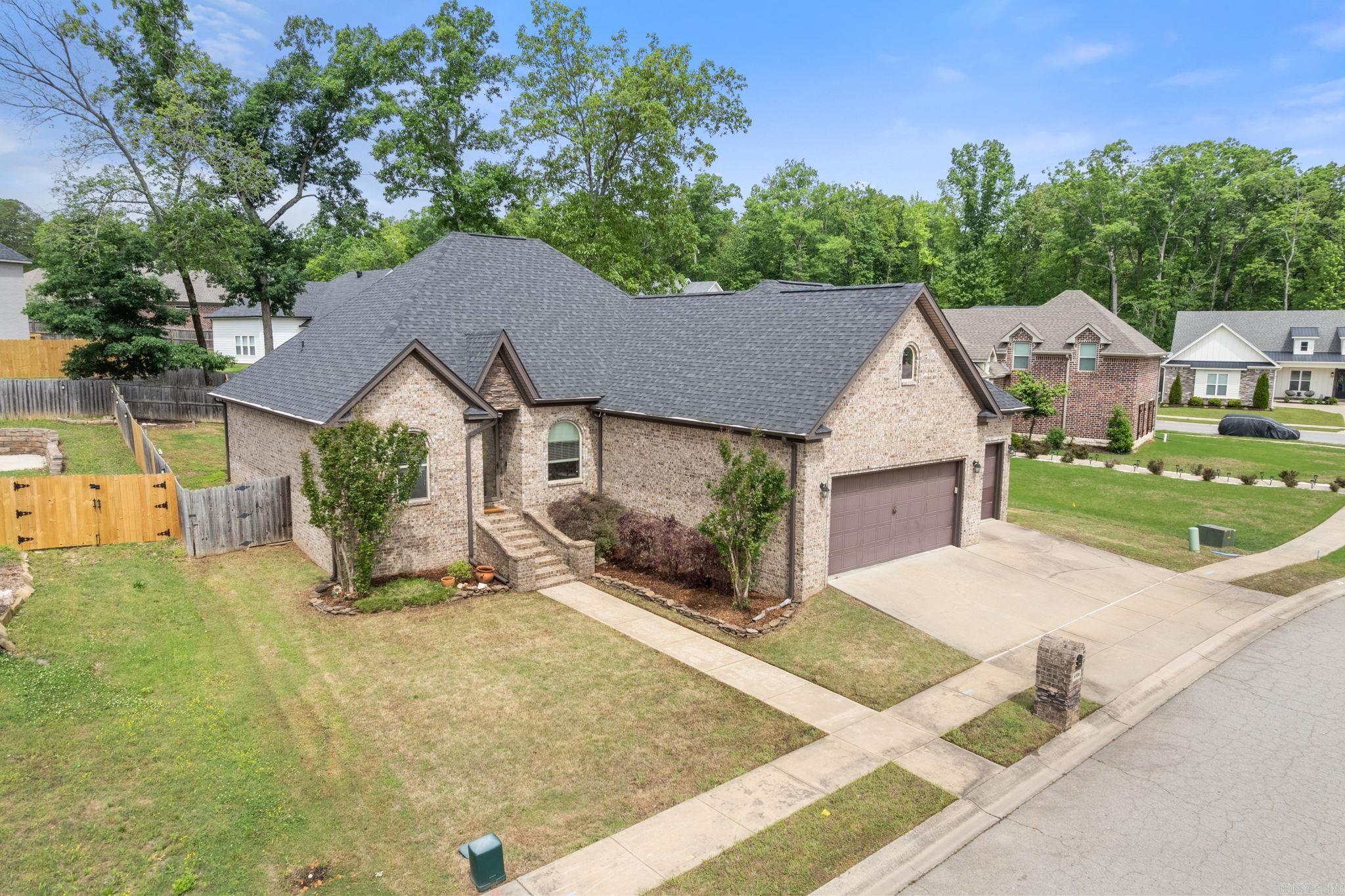 6906 Grace Village  Alexander, AR