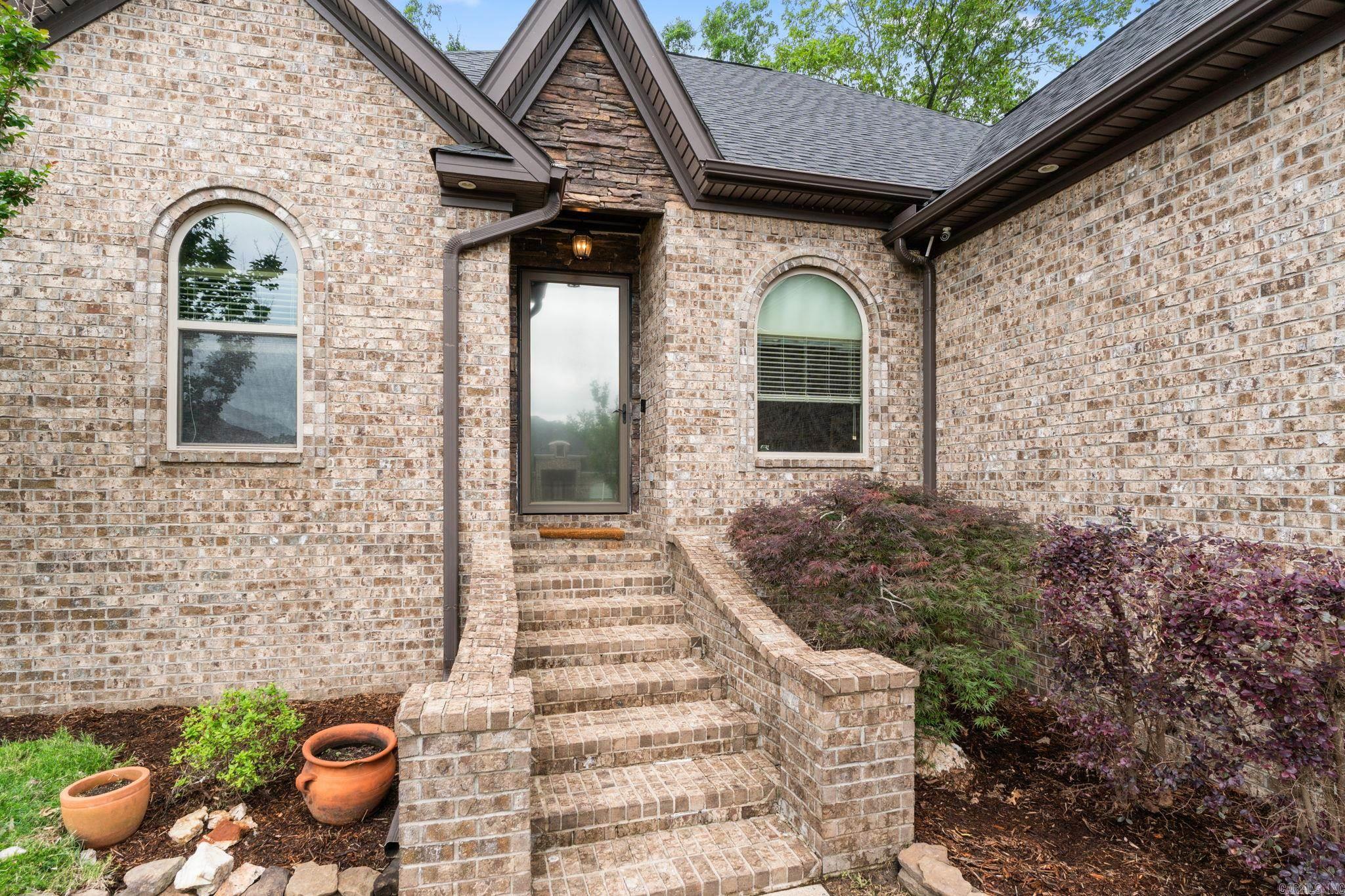 6906 Grace Village  Alexander, AR