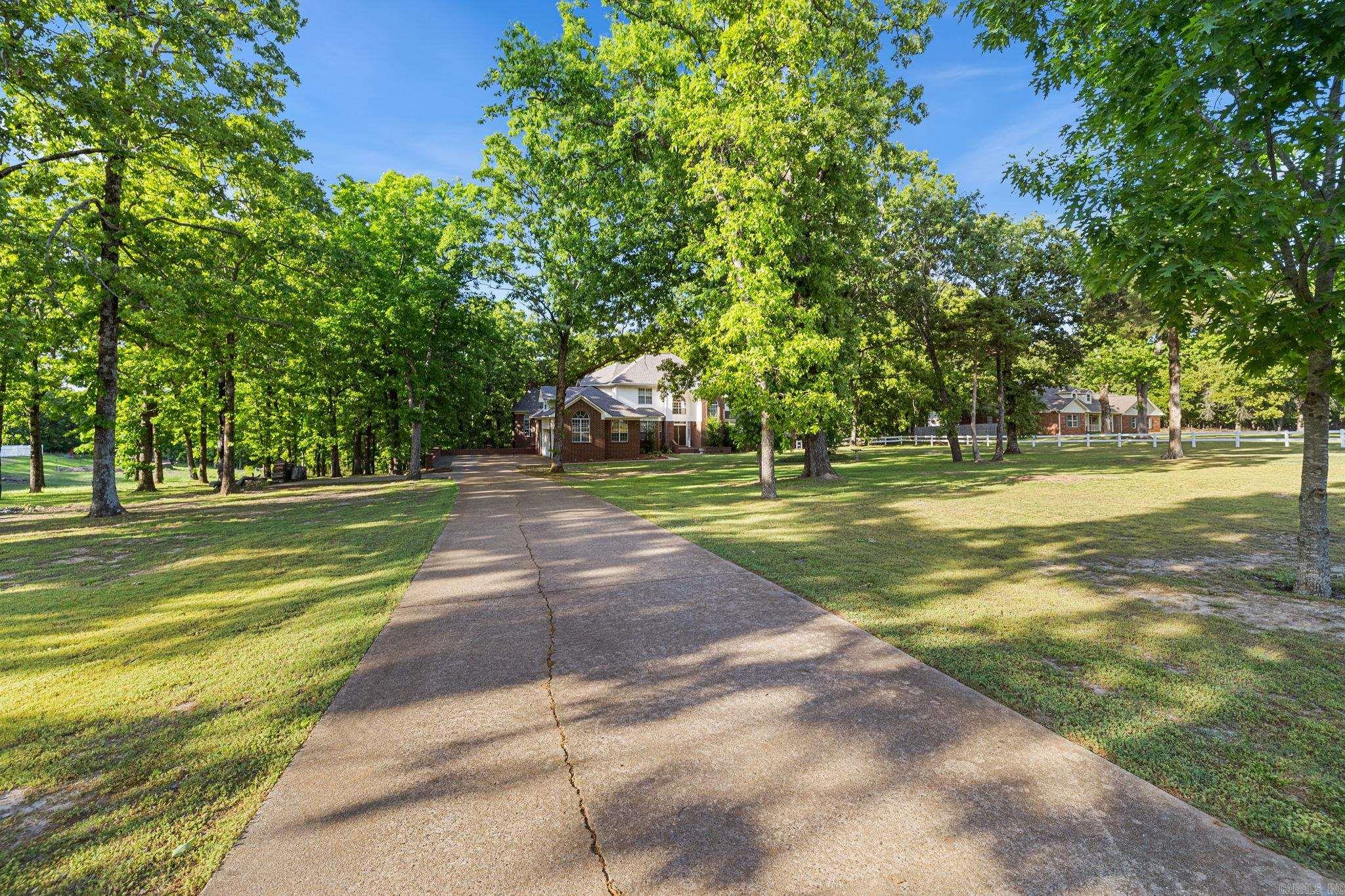 226 Edgewood  Cabot, AR