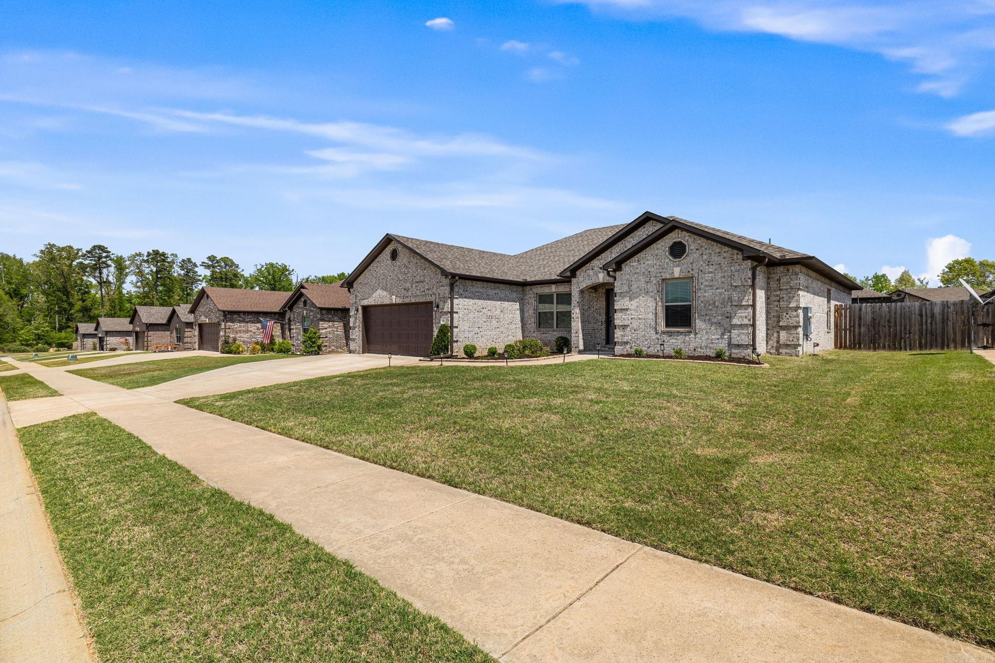 33 Cimarron Cir  Cabot, AR