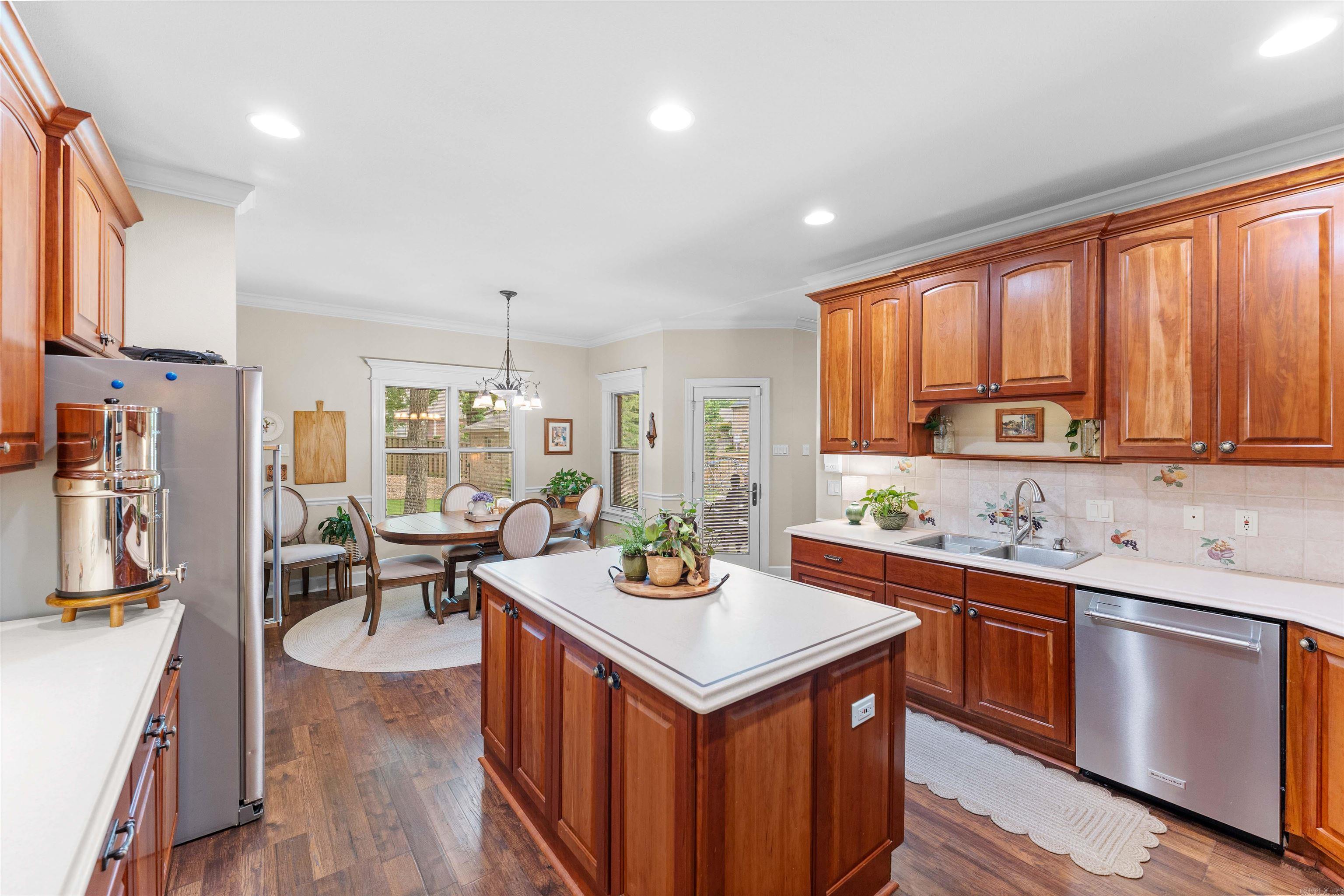 5721 Riviera  Benton, AR