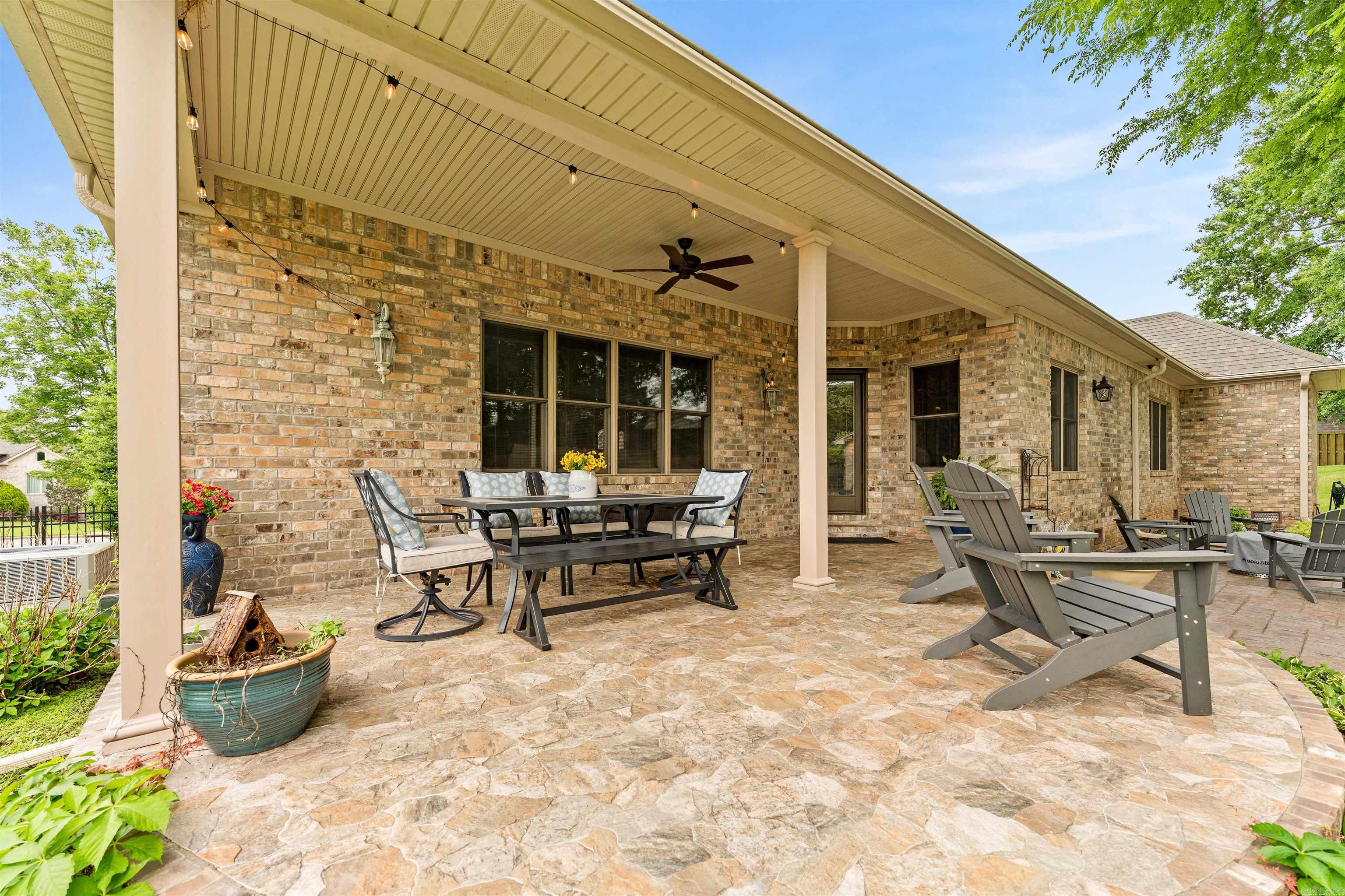 5721 Riviera  Benton, AR