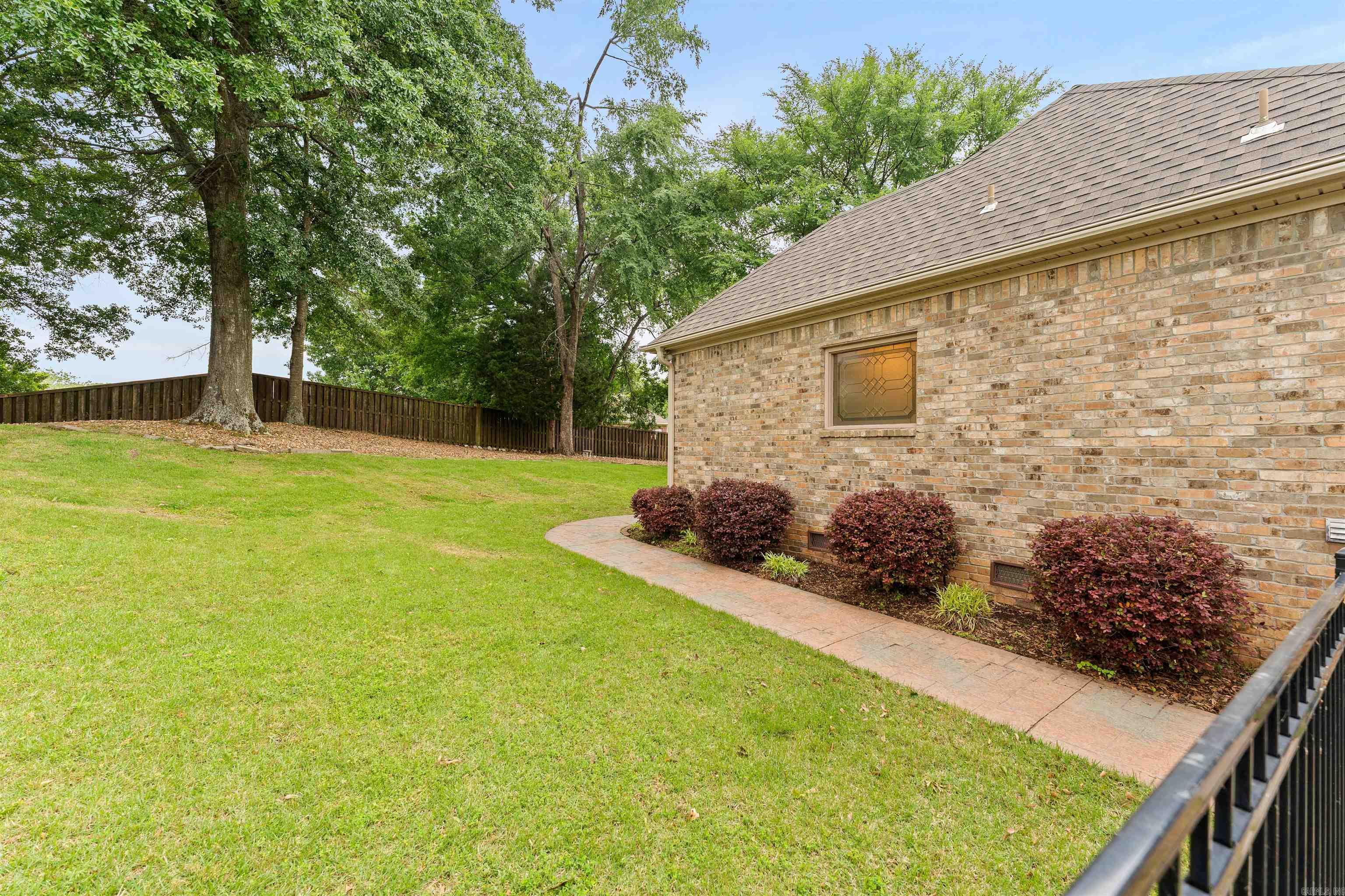 5721 Riviera  Benton, AR