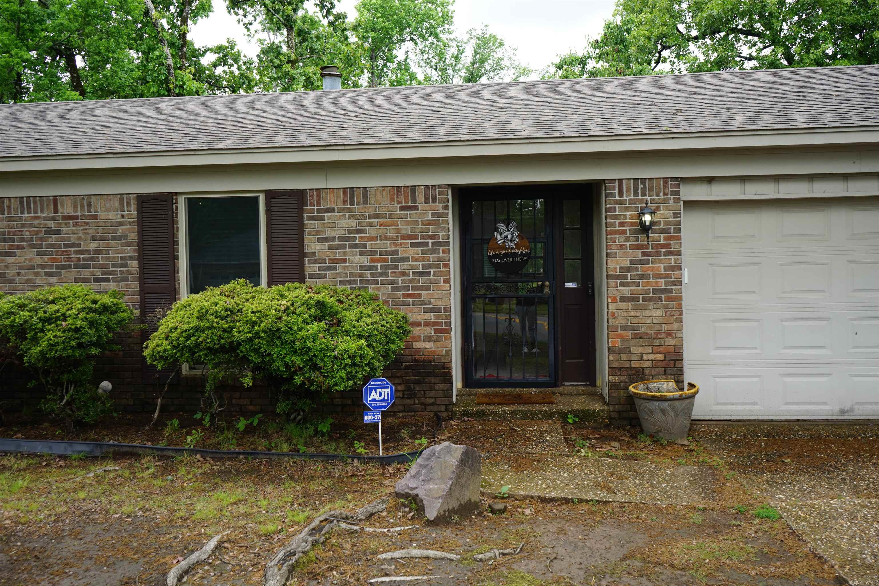 1412 Green Mountain Dr  Little Rock, AR