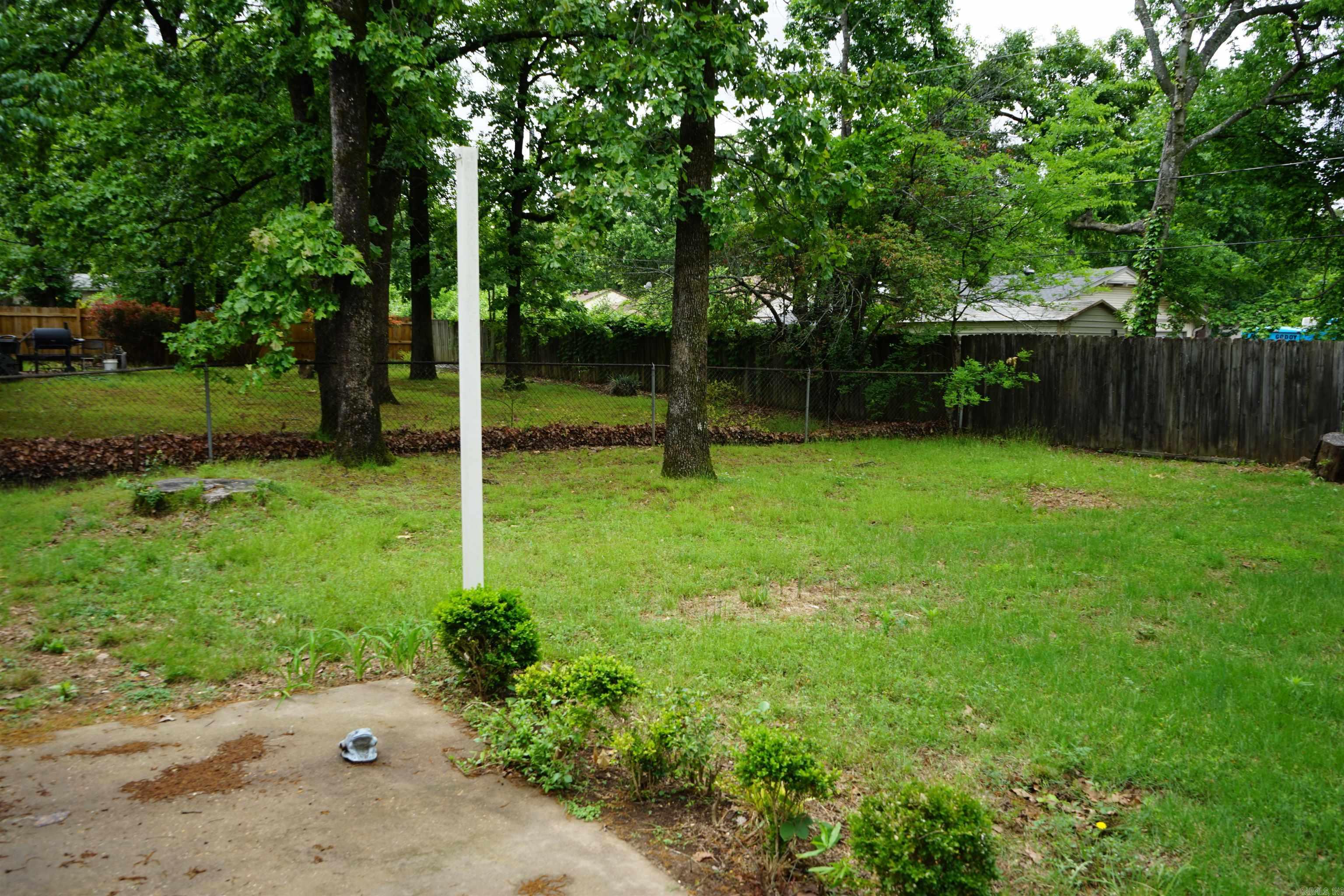 1412 Green Mountain Dr  Little Rock, AR