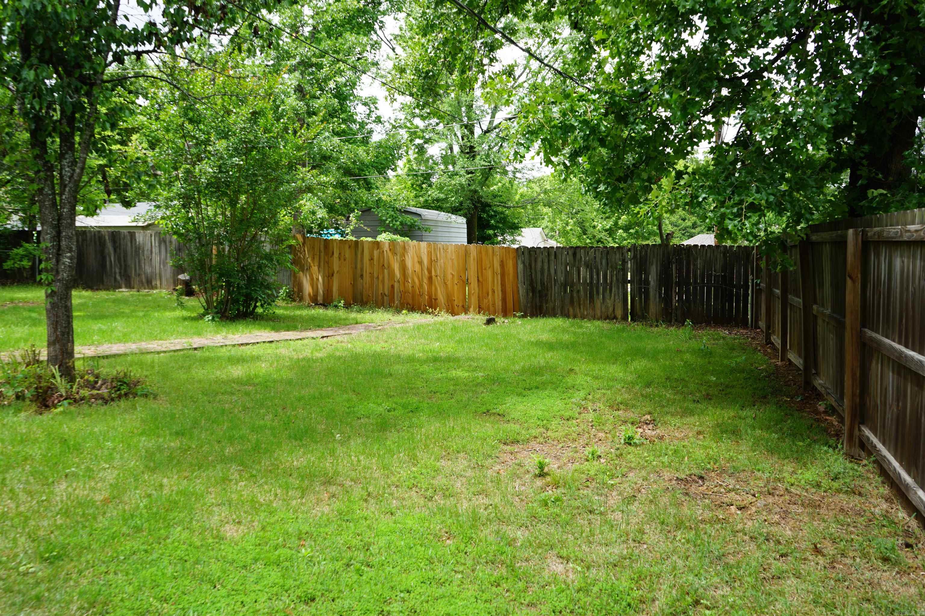 1412 Green Mountain Dr  Little Rock, AR