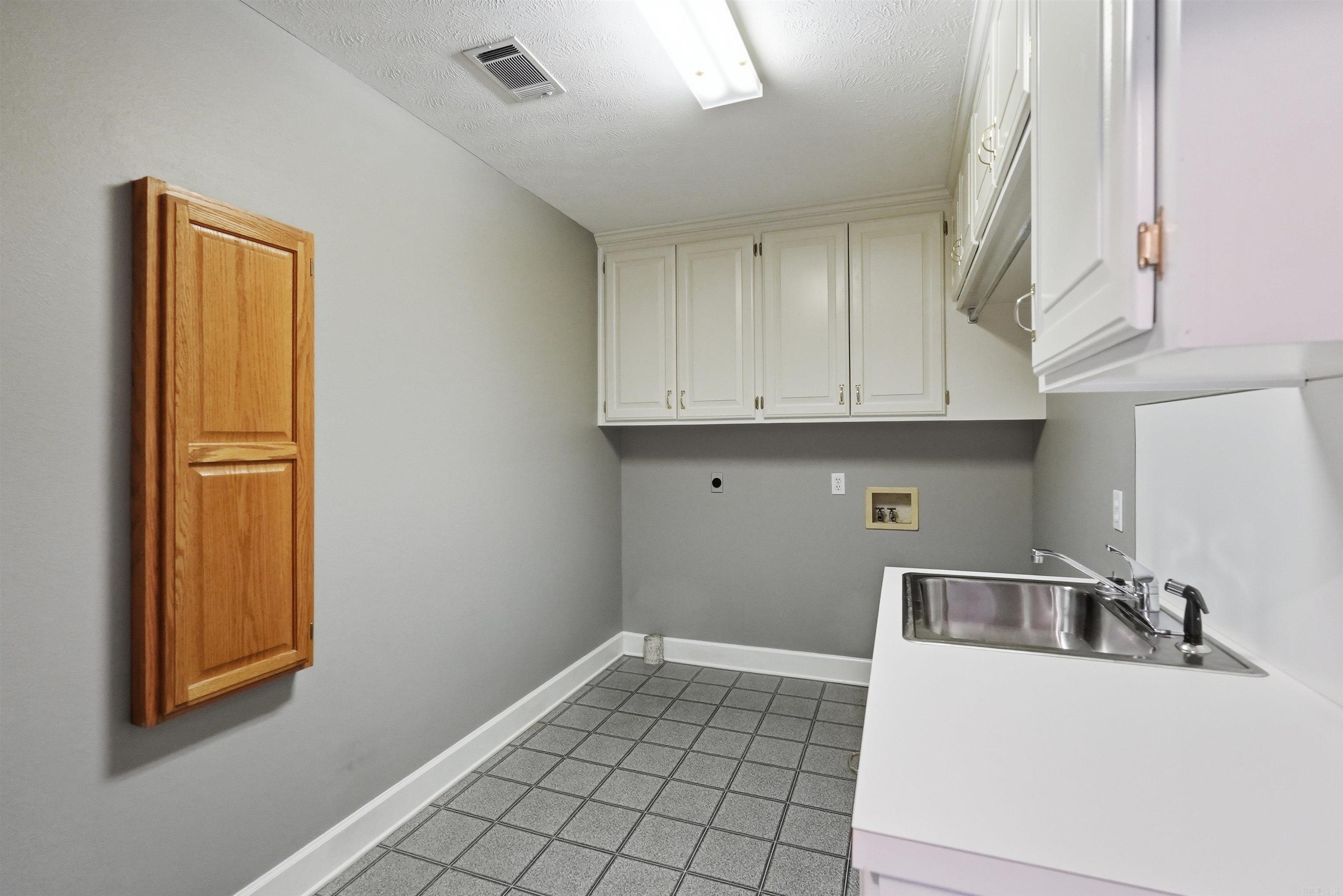 8 Scenic Point  Greenbrier, AR