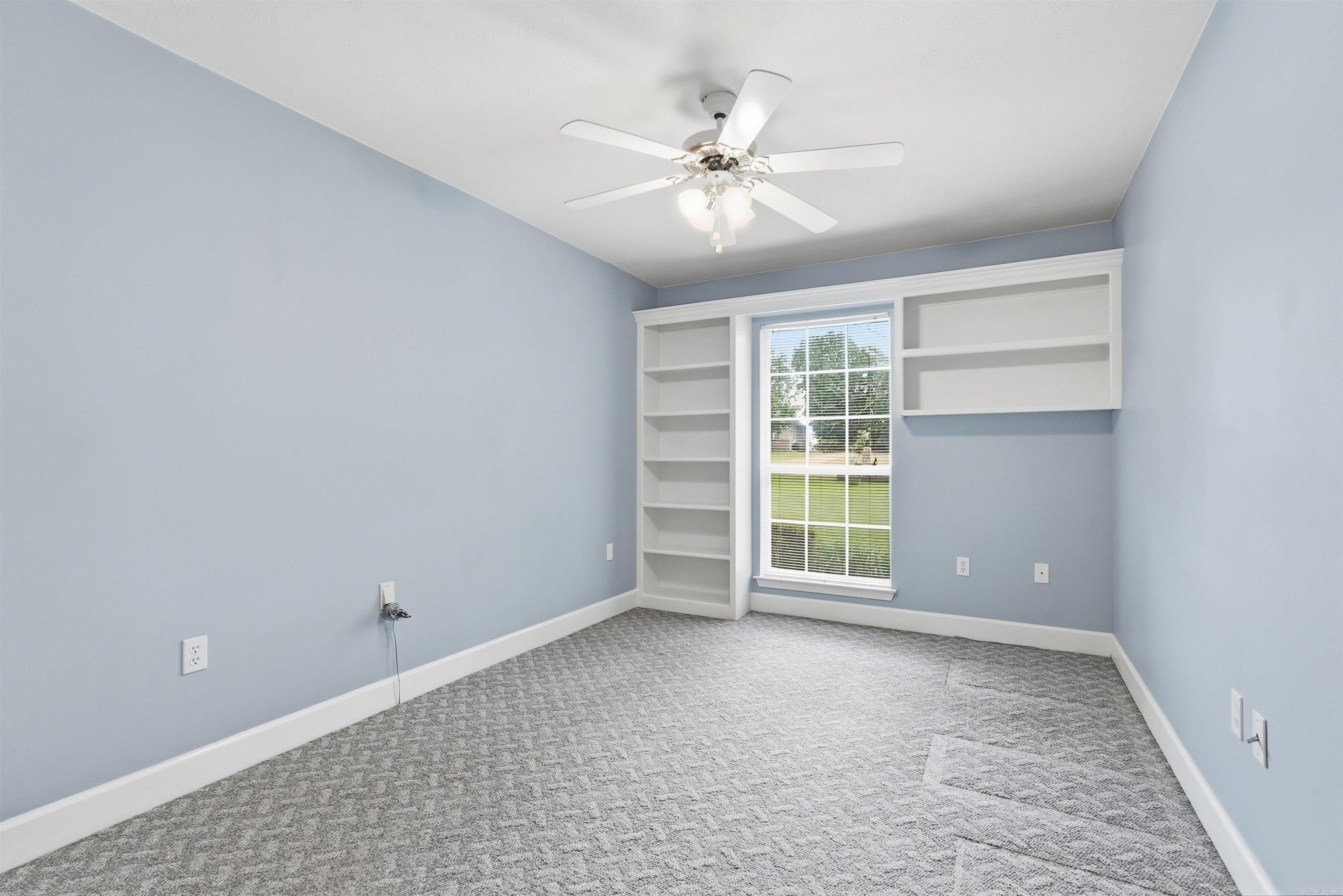 8 Scenic Point  Greenbrier, AR