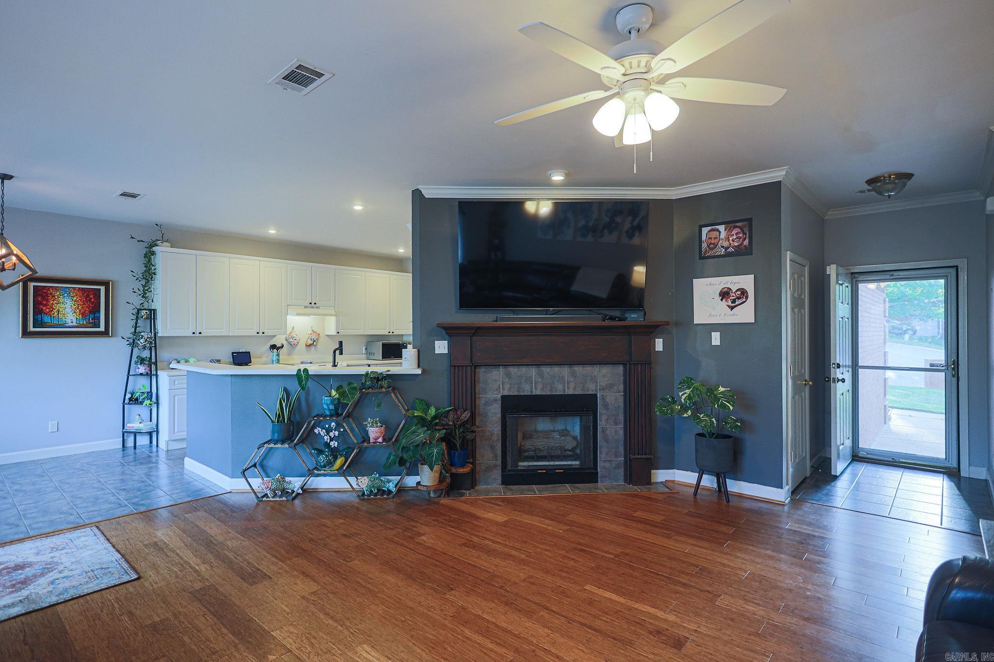 7 Manitoba  Maumelle, AR