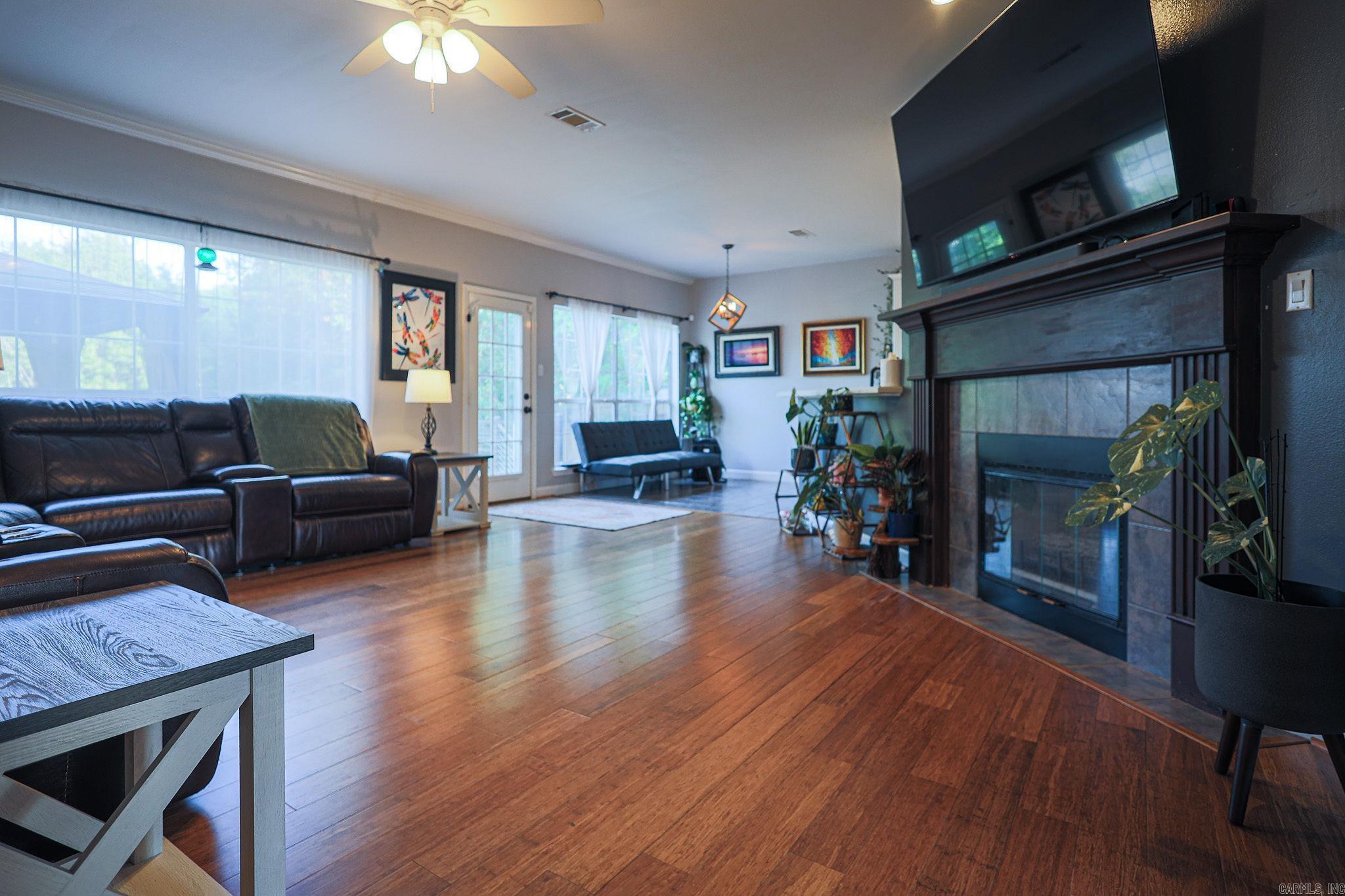 7 Manitoba  Maumelle, AR