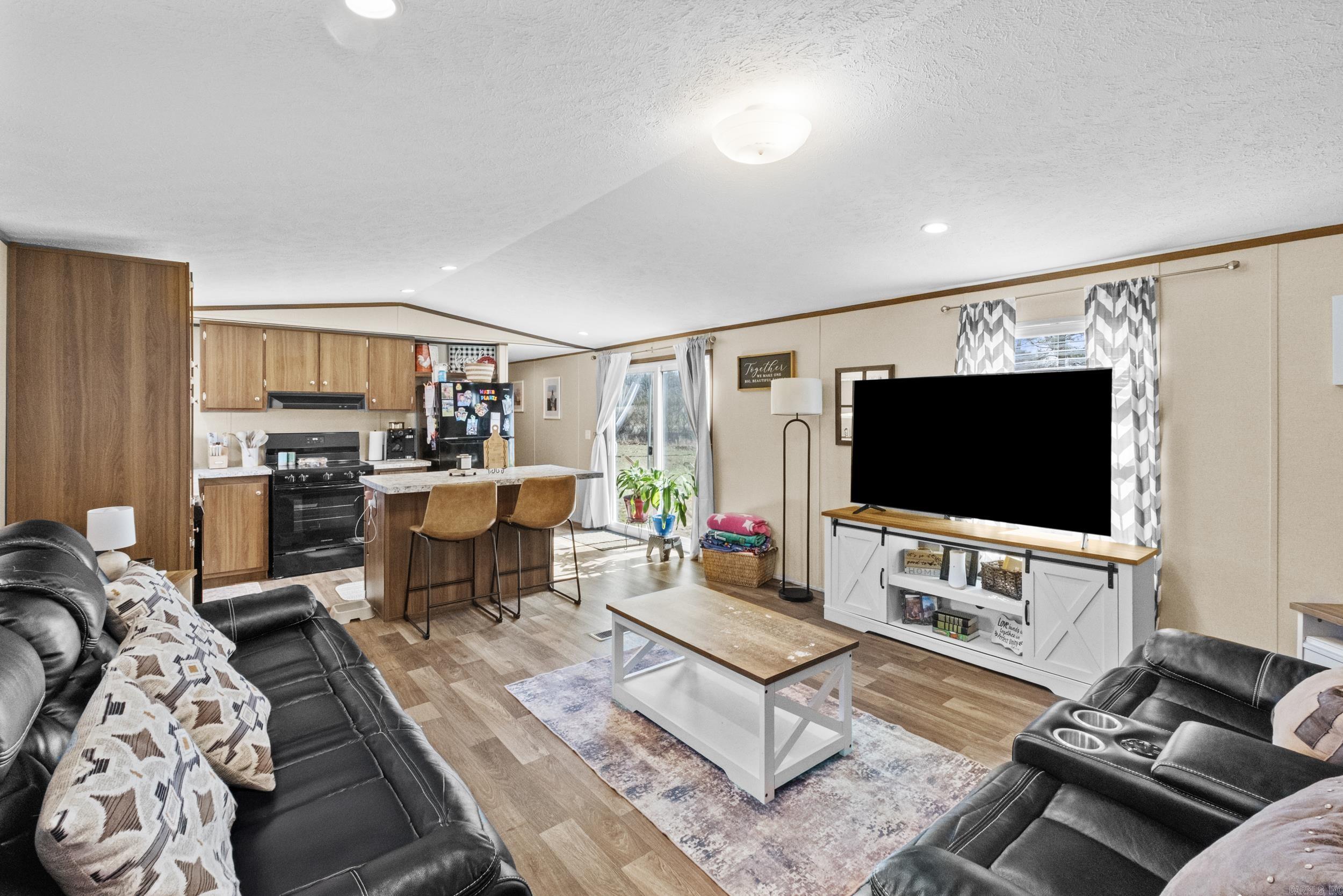 127 Wallis  Bald Knob, AR
