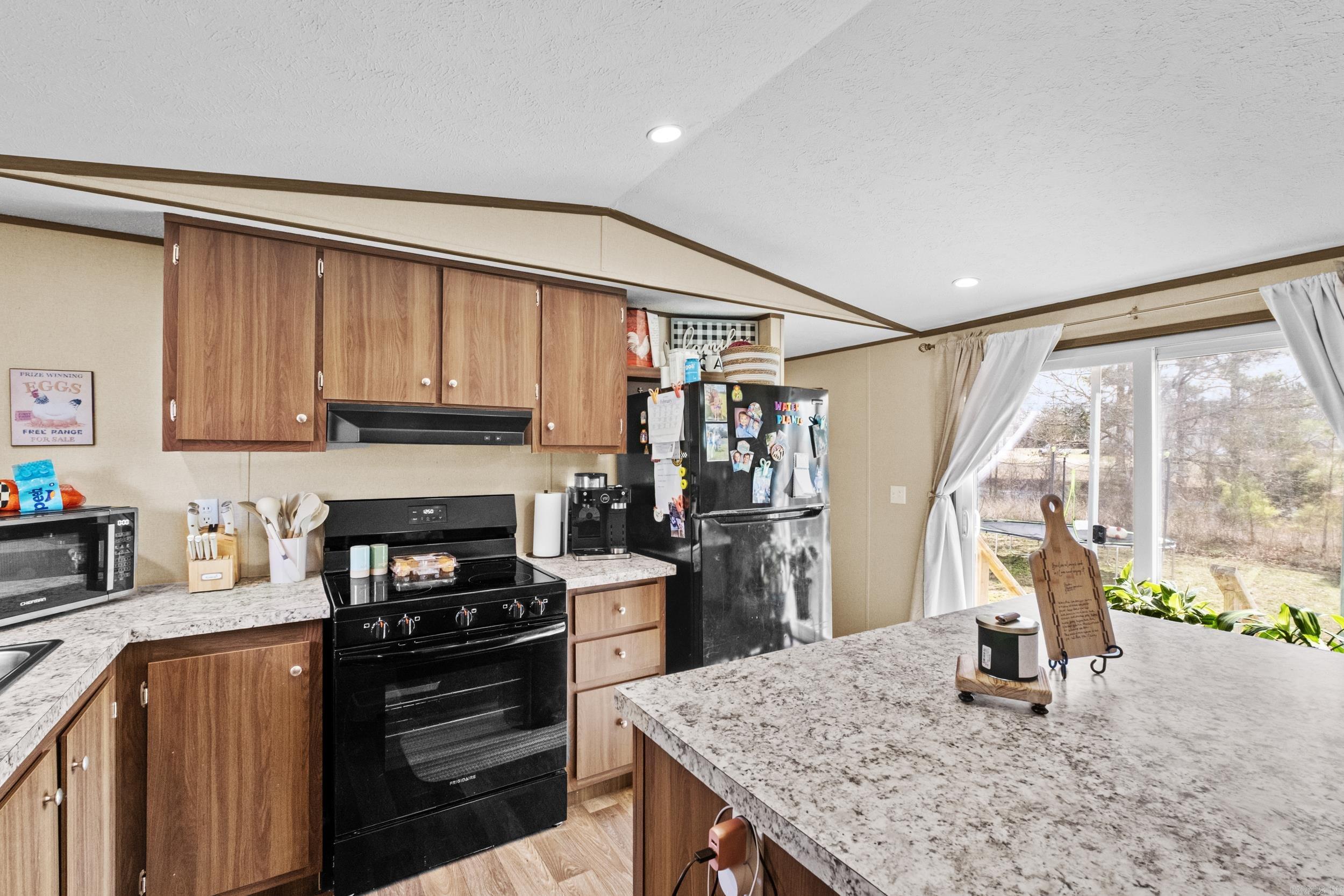 127 Wallis  Bald Knob, AR