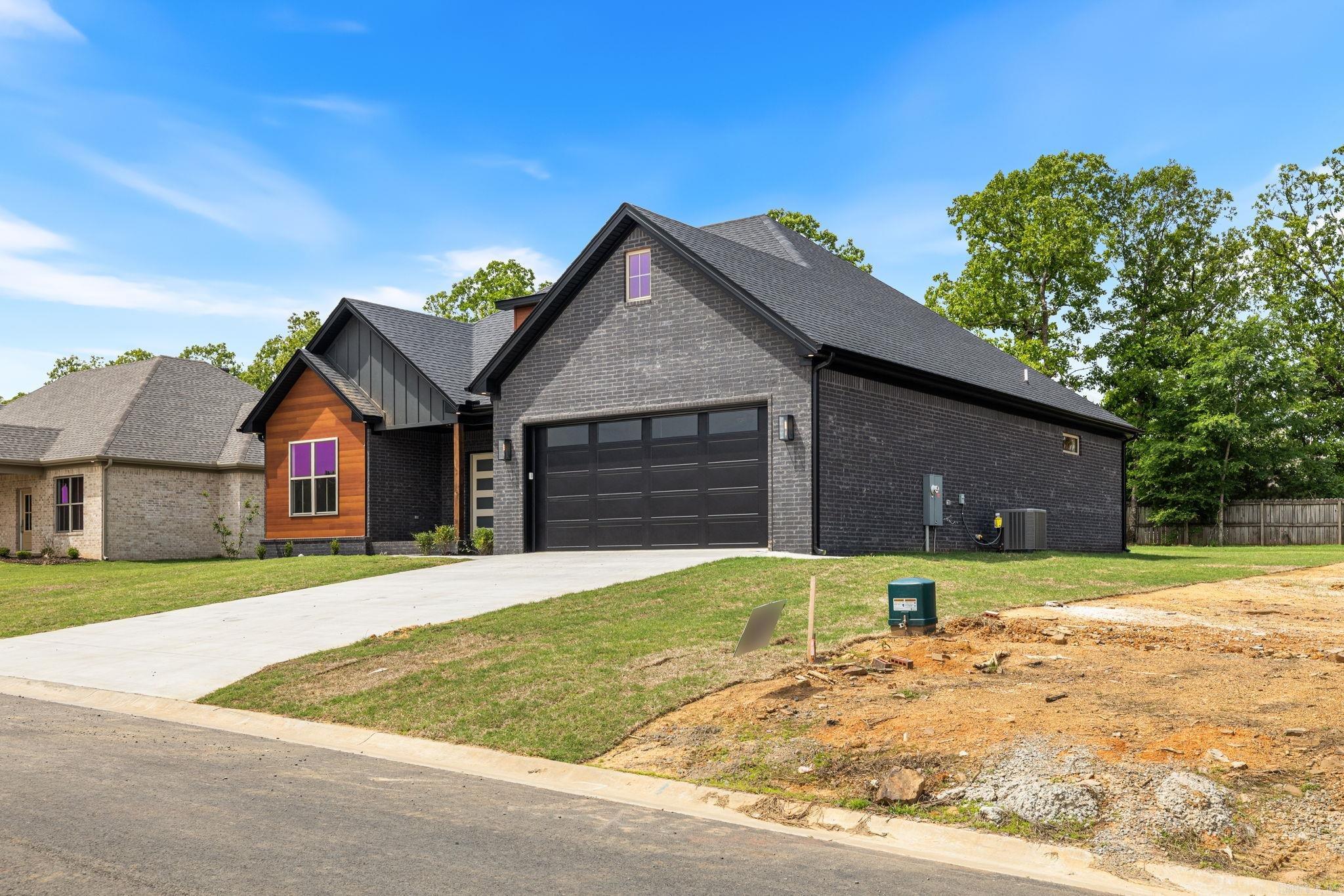 744 Grand Valley  Austin, AR