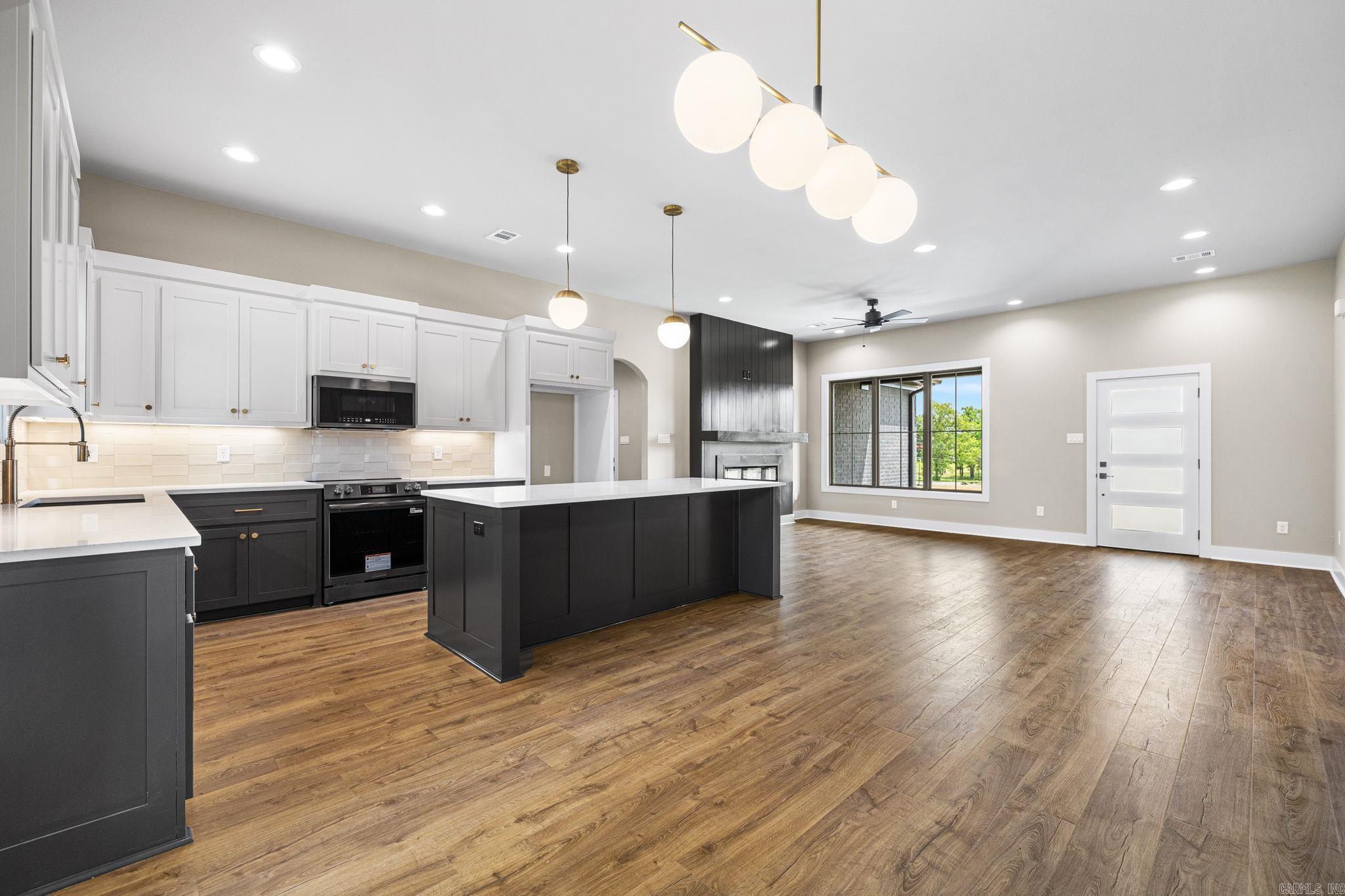 744 Grand Valley  Austin, AR