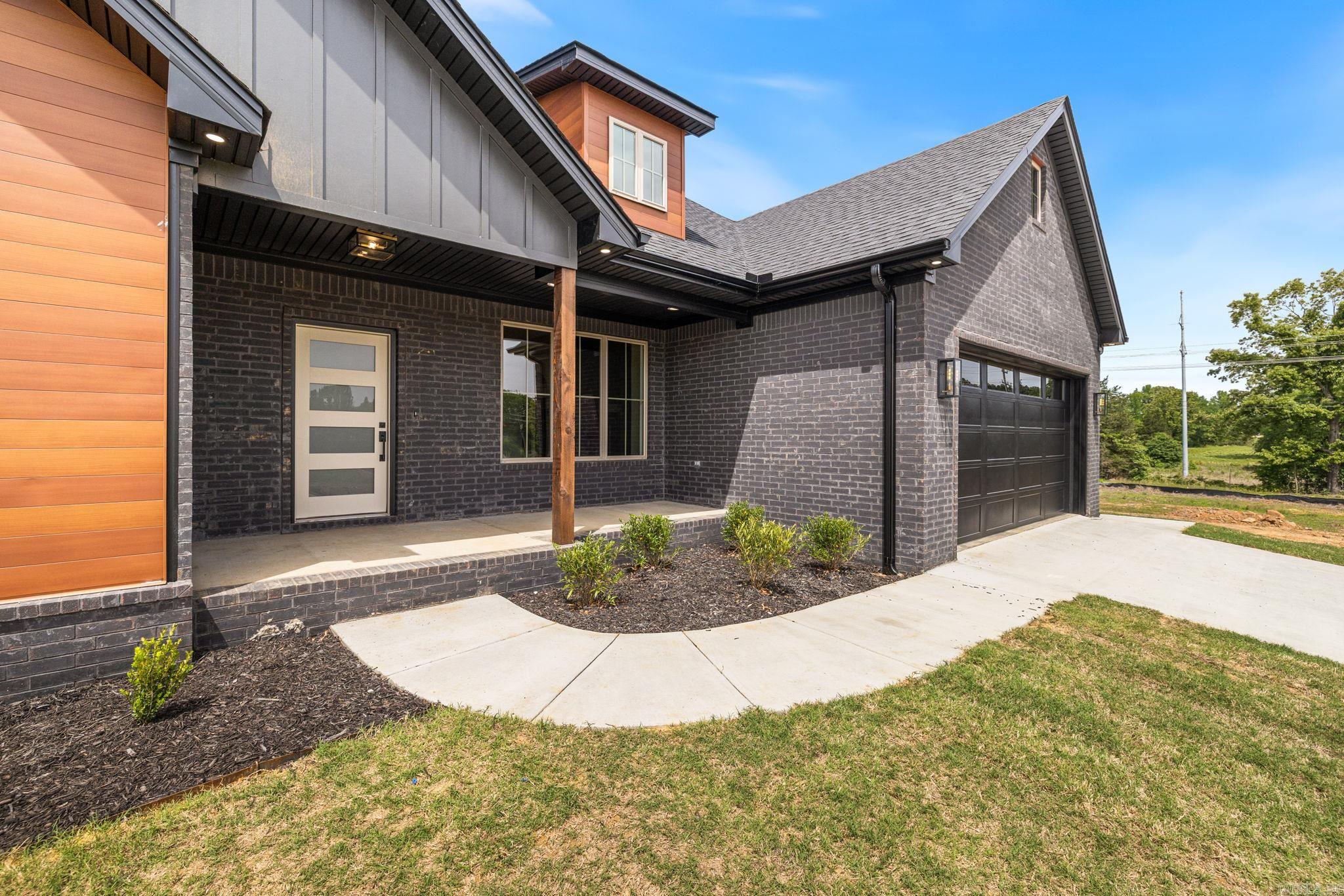 744 Grand Valley  Austin, AR