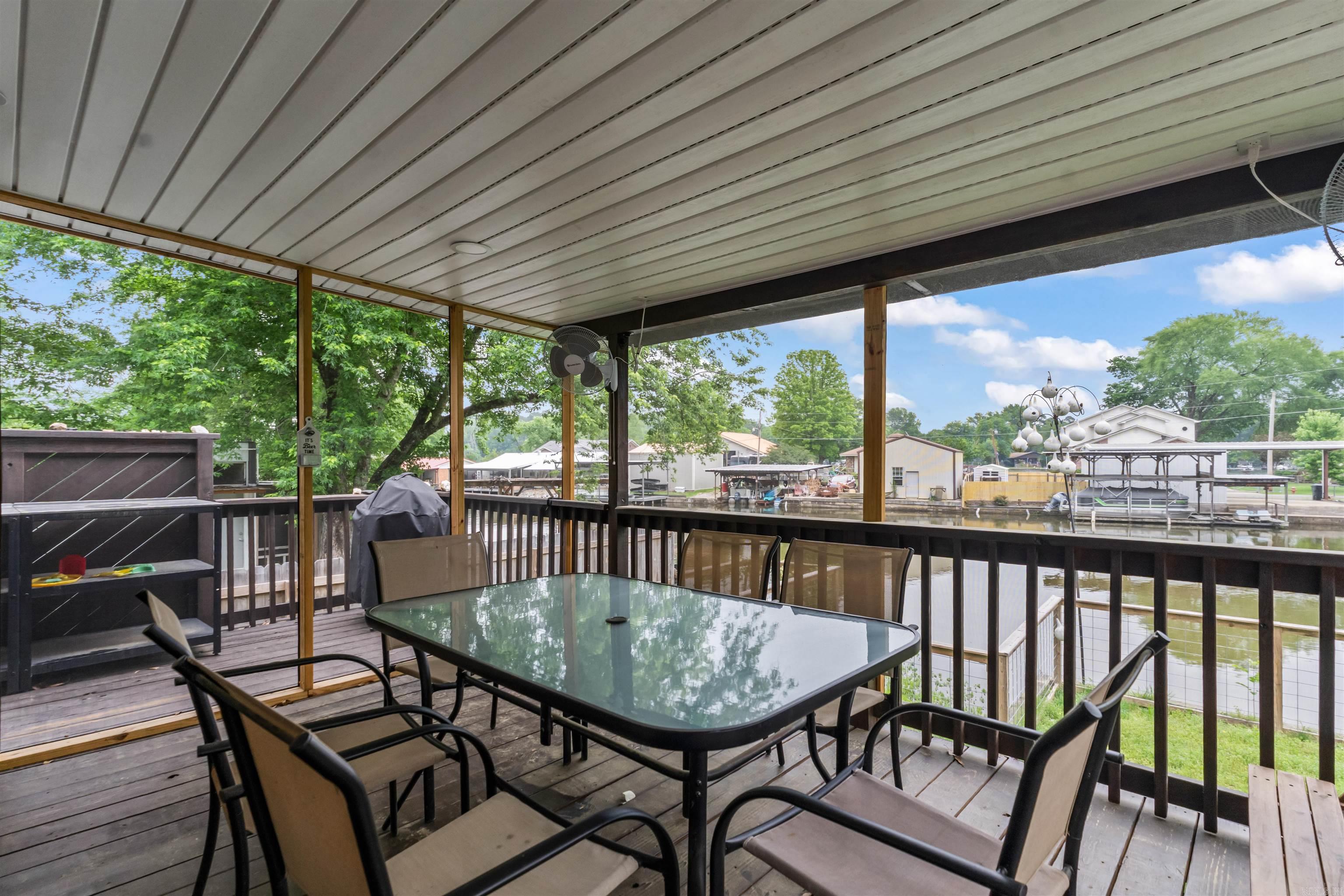 112 Quaker  Royal, AR