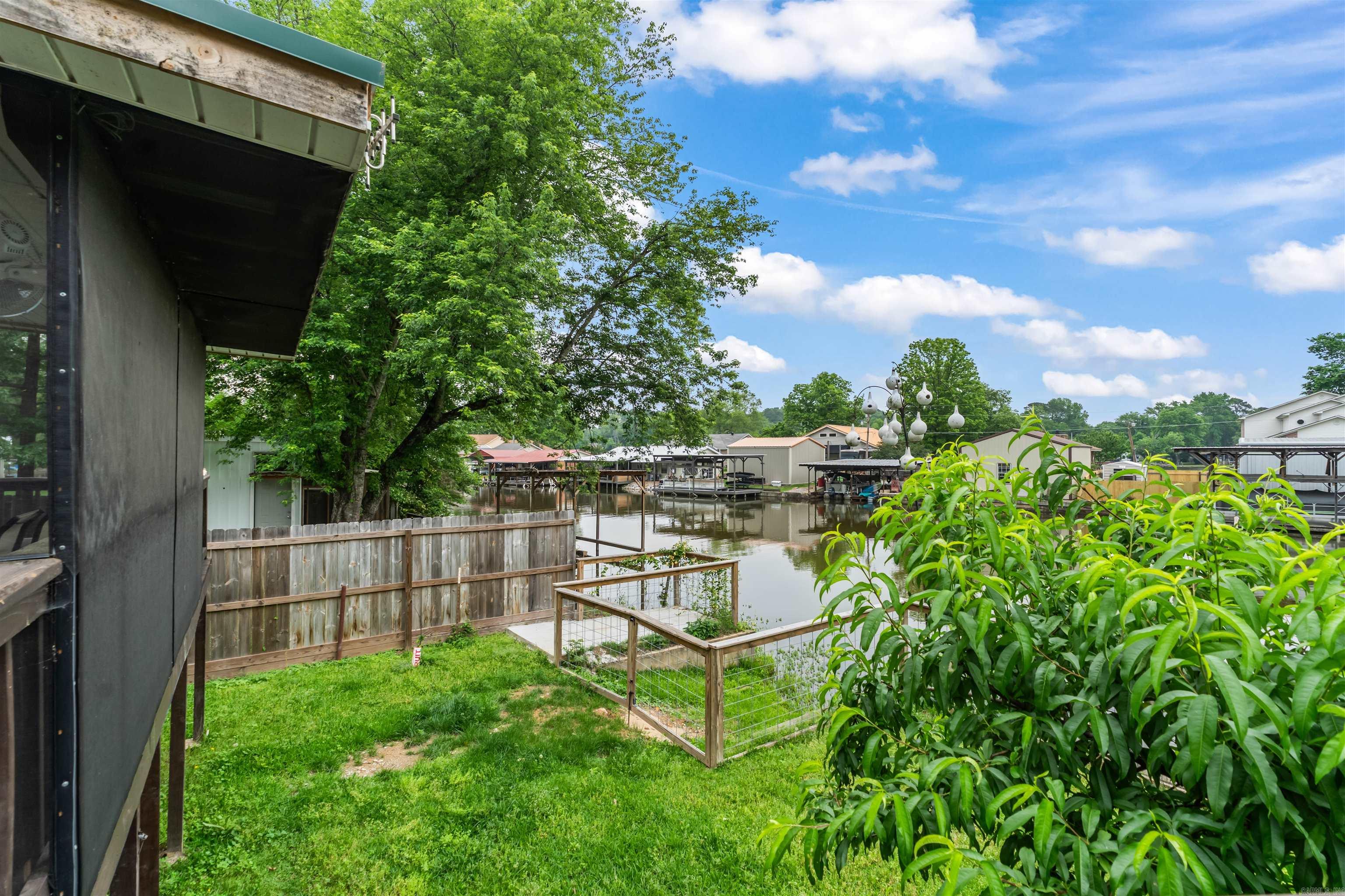 112 Quaker  Royal, AR