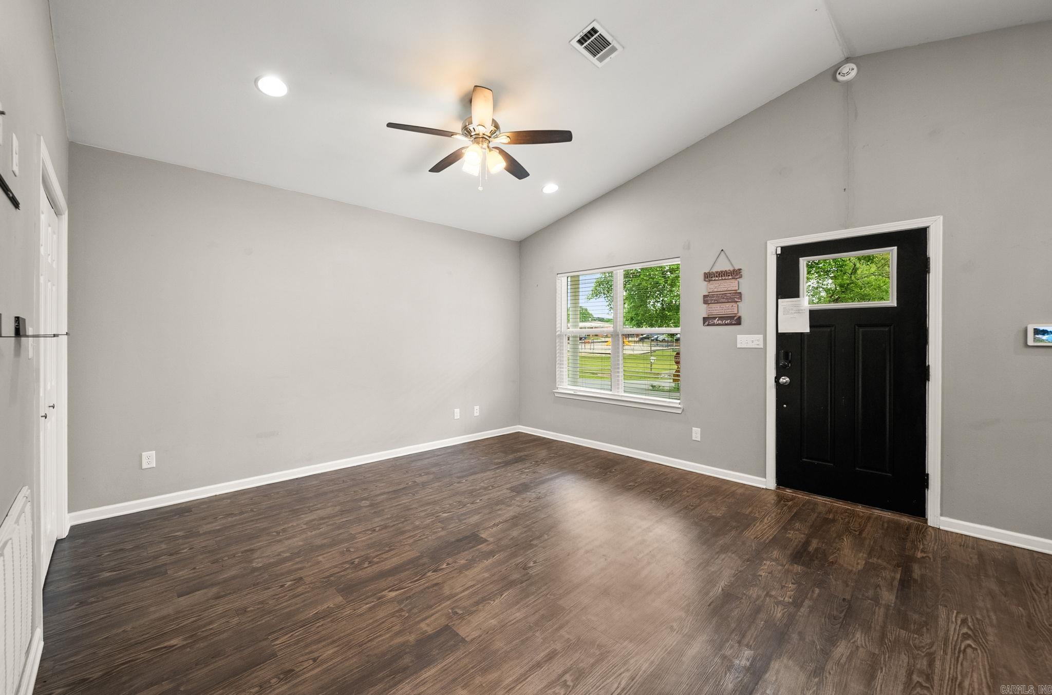 211 N College  Sheridan, AR