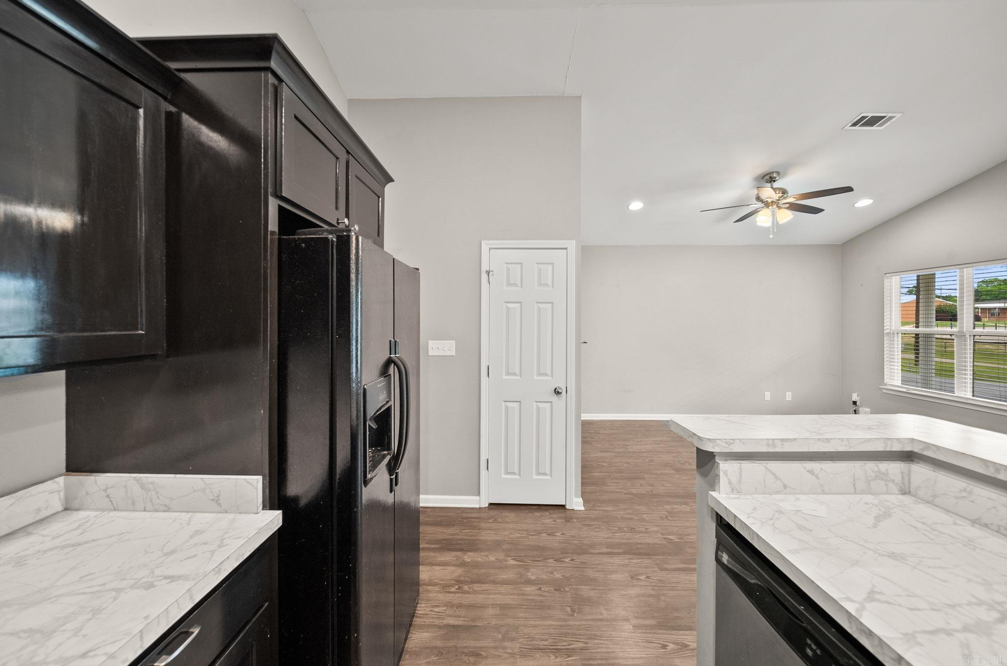 211 N College  Sheridan, AR