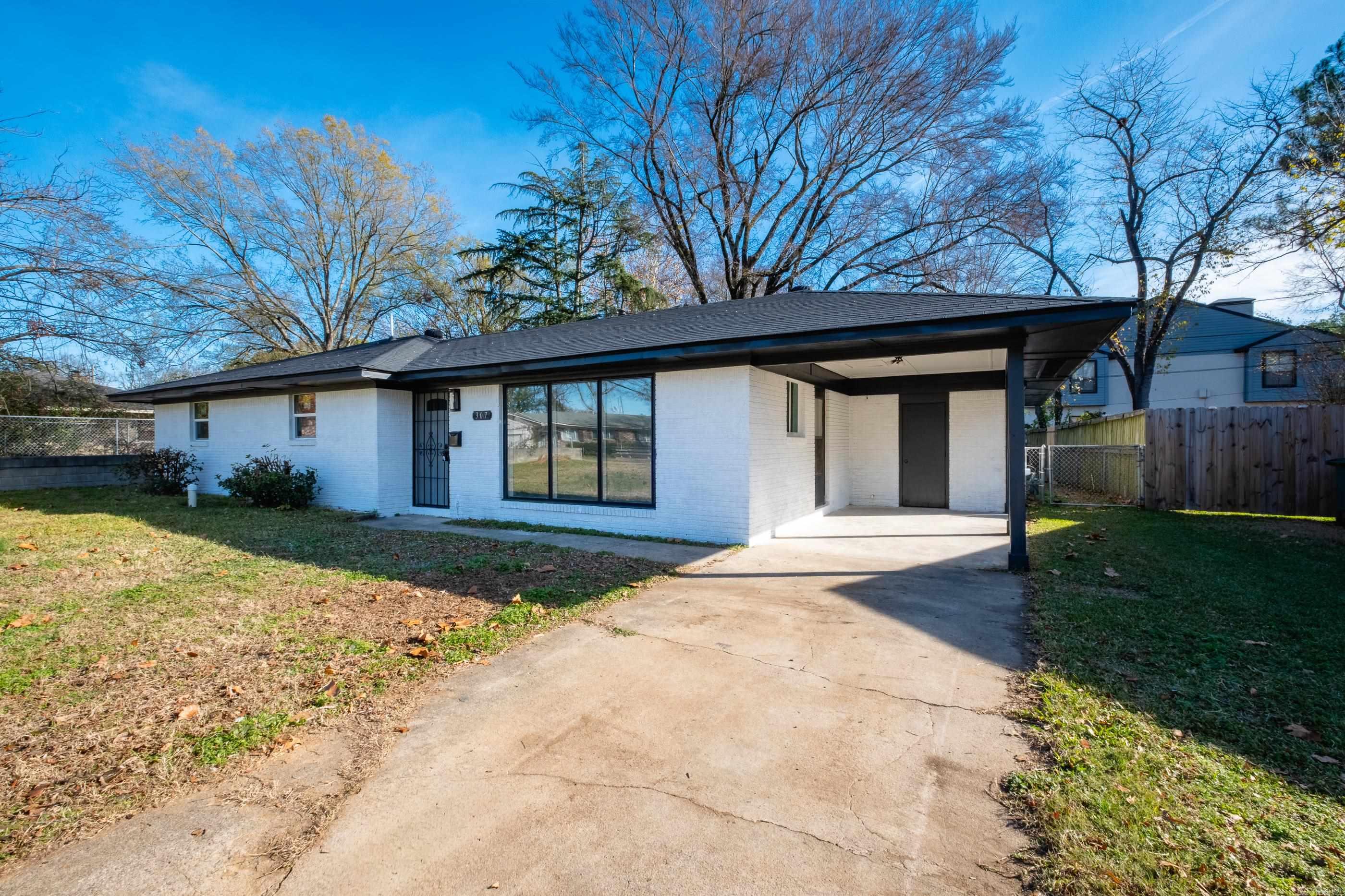 307 Sunnymeade Dr  Little Rock, AR