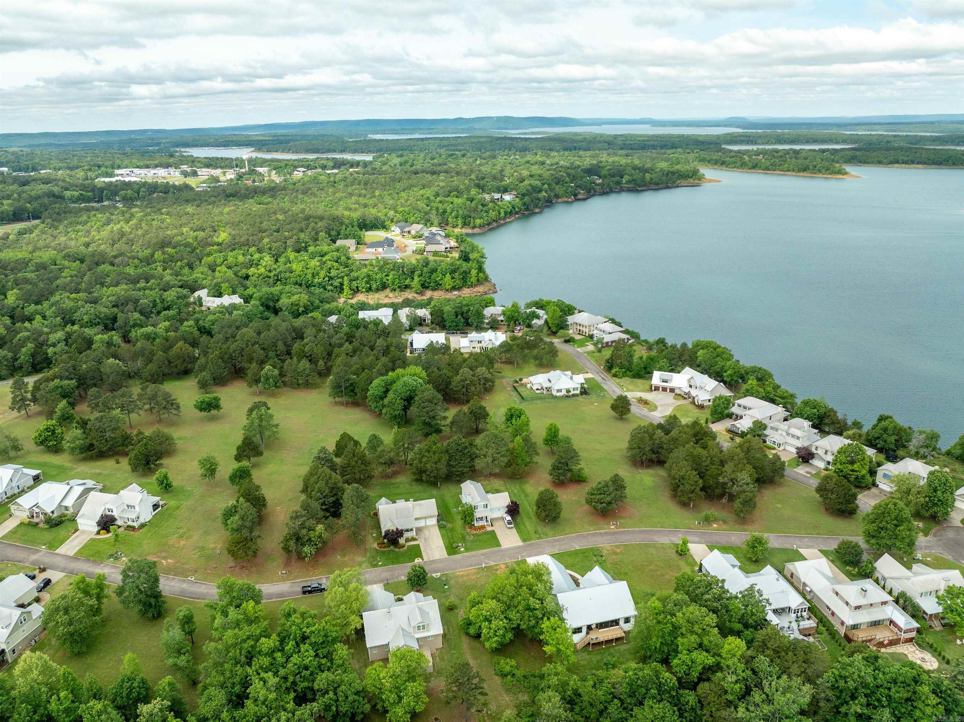 18 Brighton Pointe Lane  Heber Springs, AR